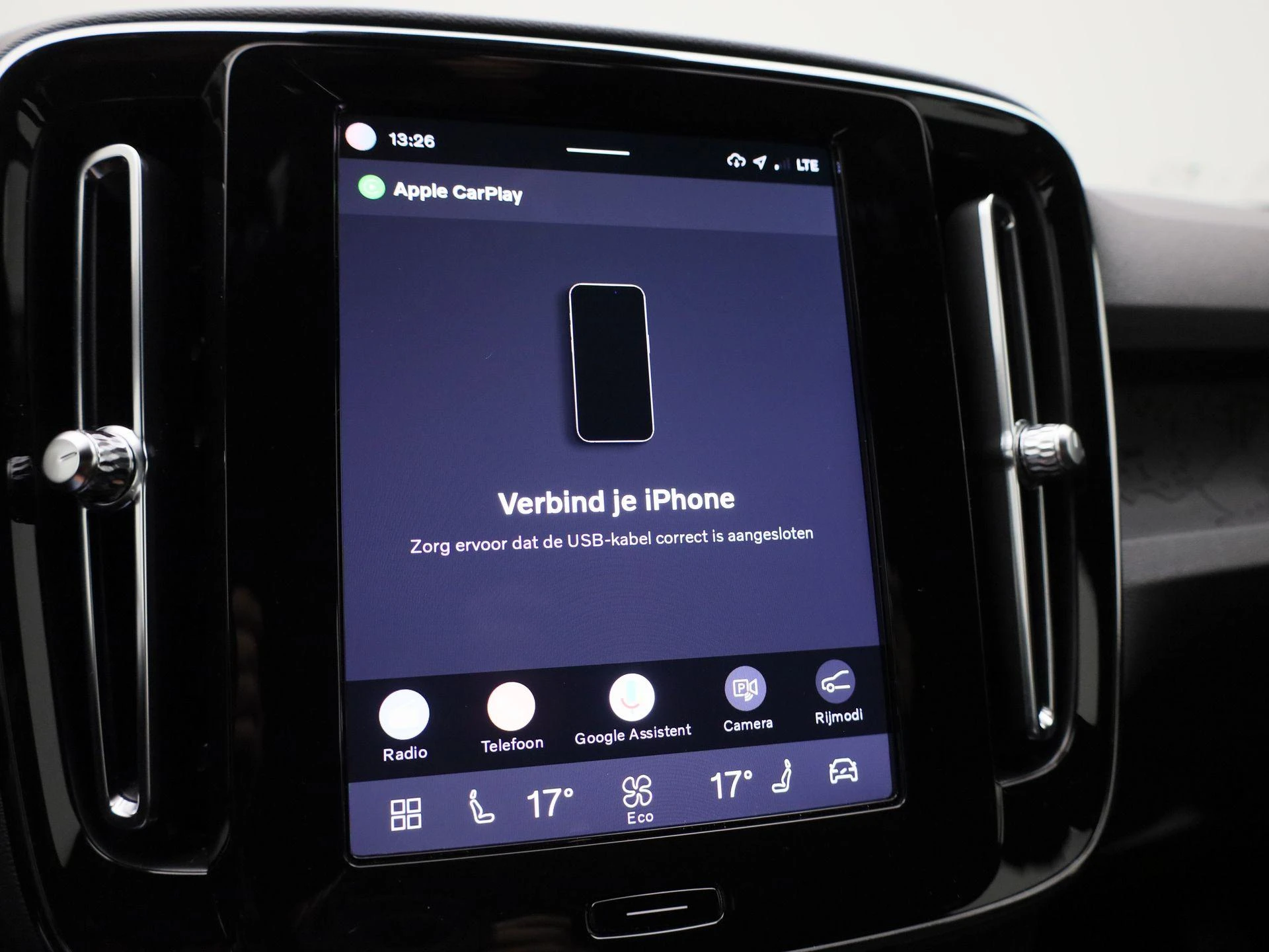 Volvo-XC40-image-21