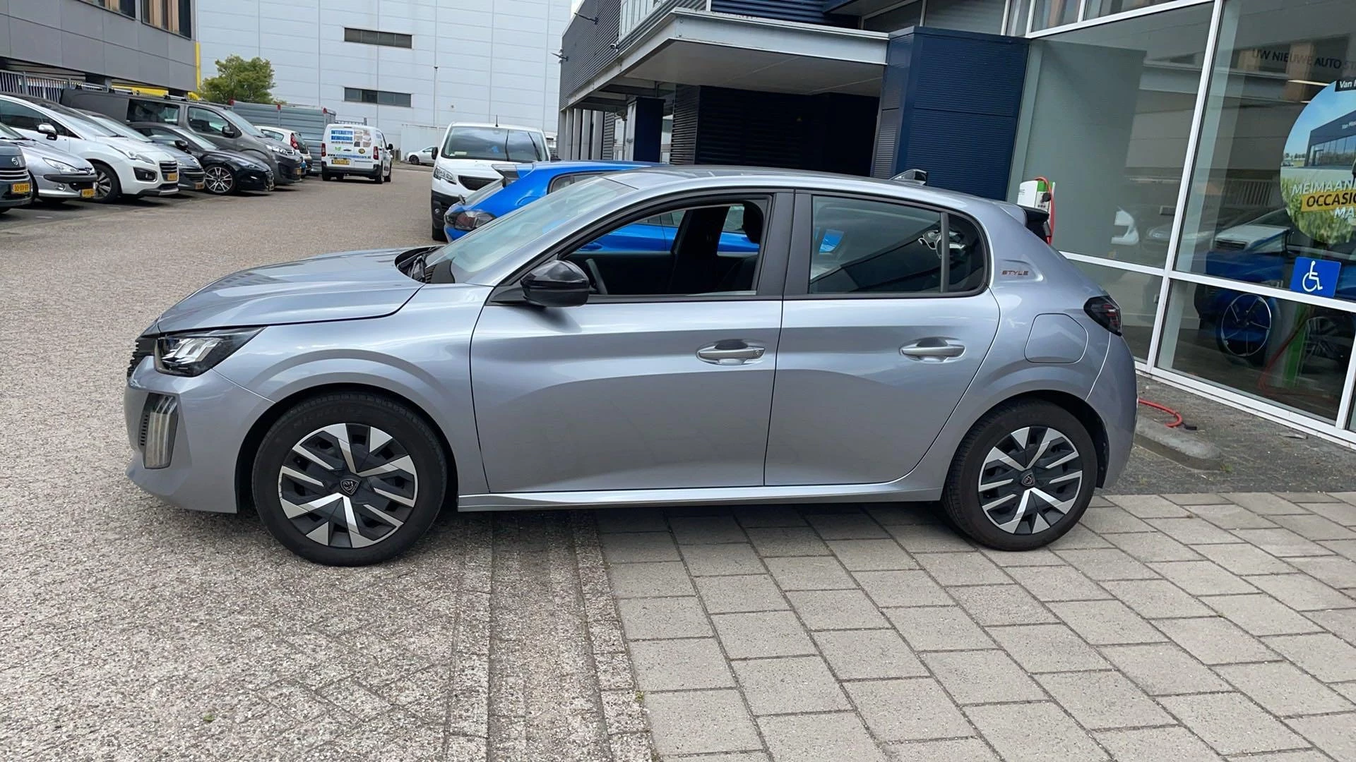 Peugeot 208 1.2 PureTech 75 Style
