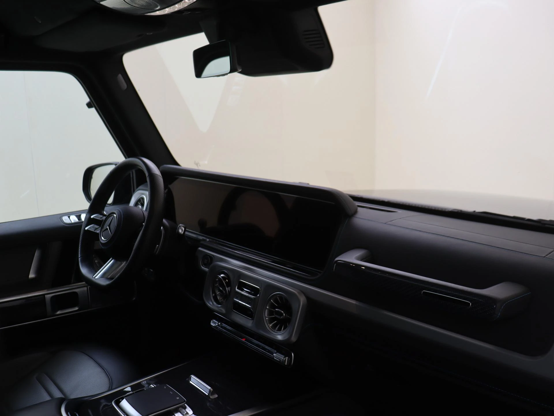 Mercedes-Benz-G-Klasse-image-3