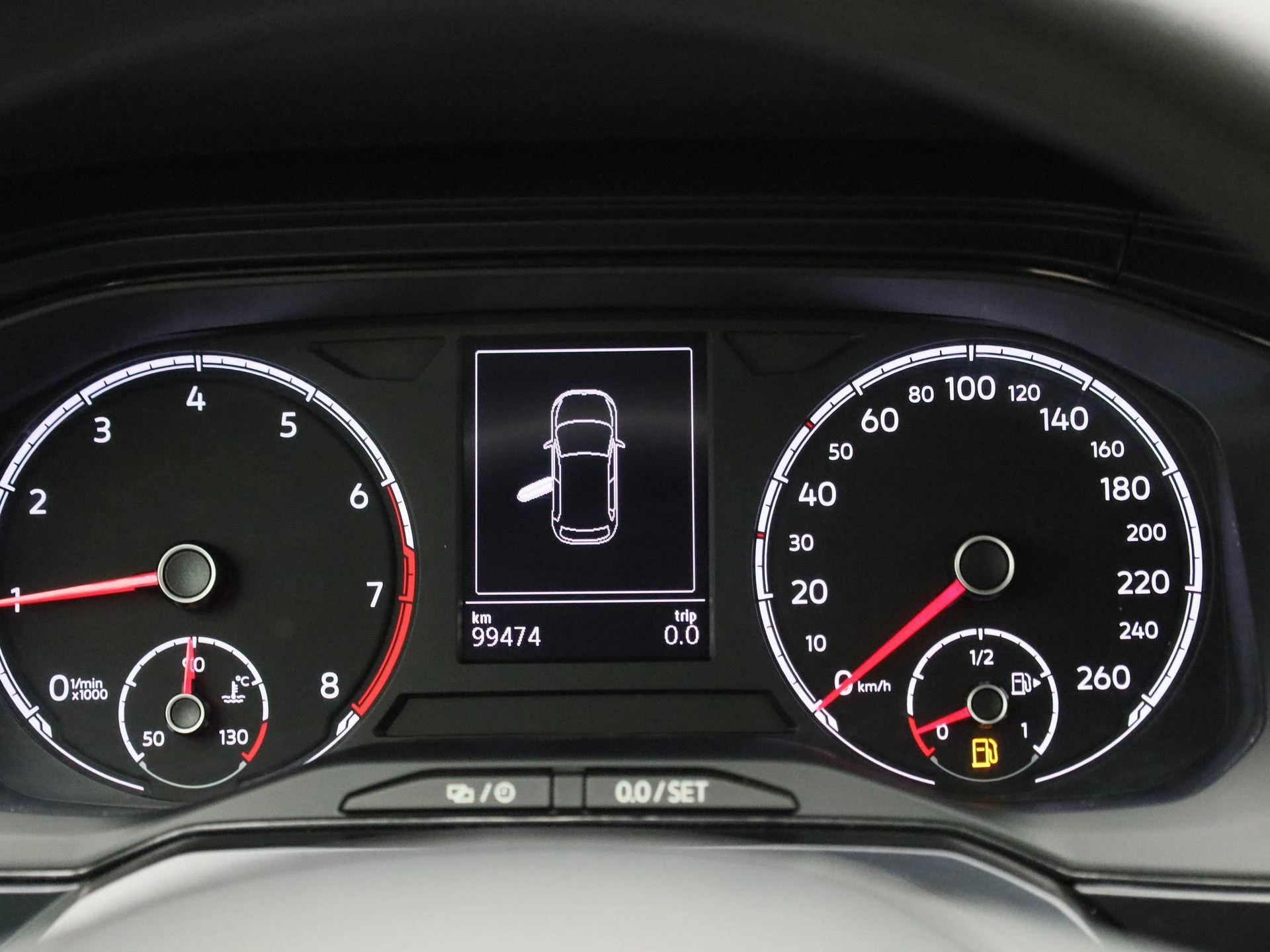 Volkswagen-Polo-image-7