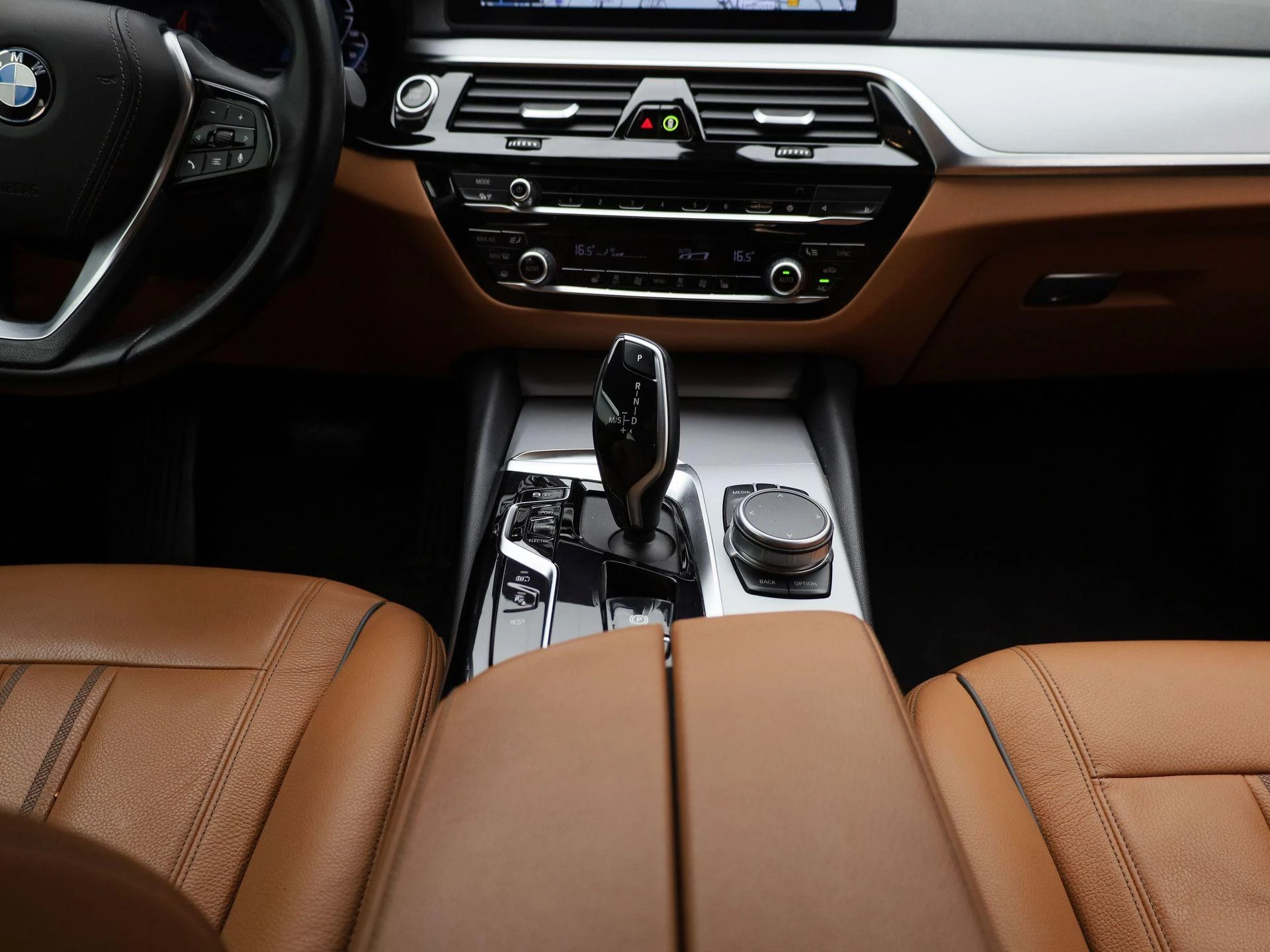 BMW-5 Serie-image-8