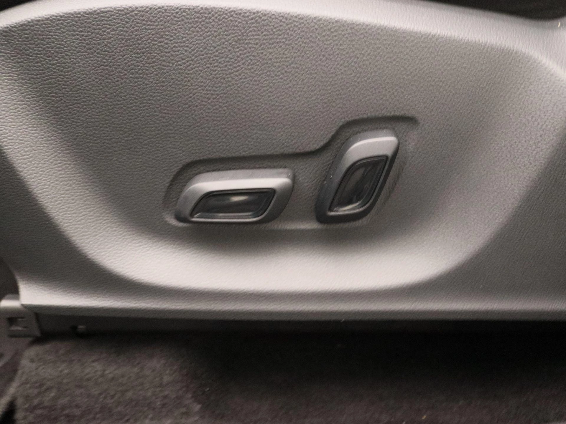 MG-ZS EV-image-16