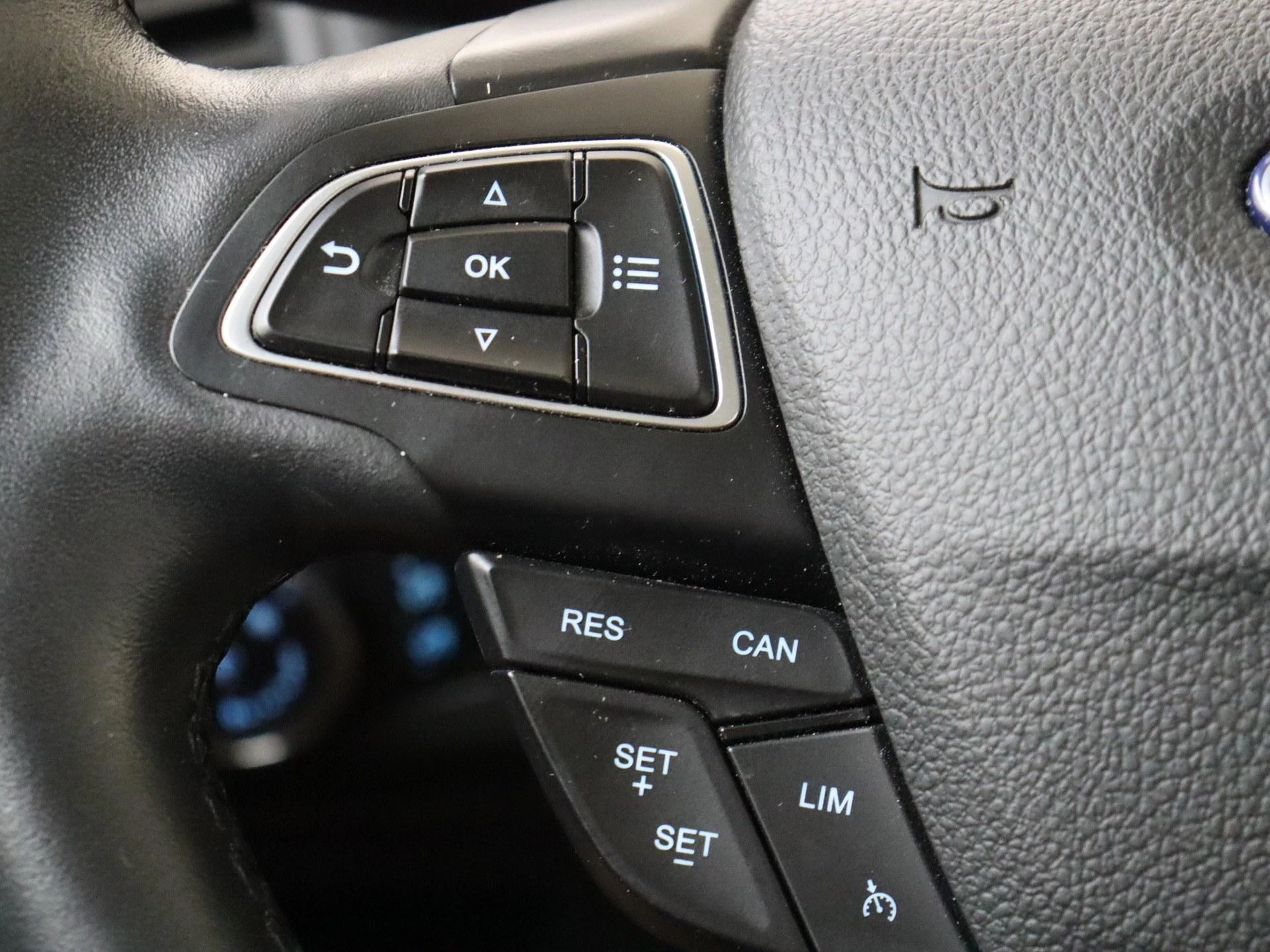 Ford-EcoSport-image-12