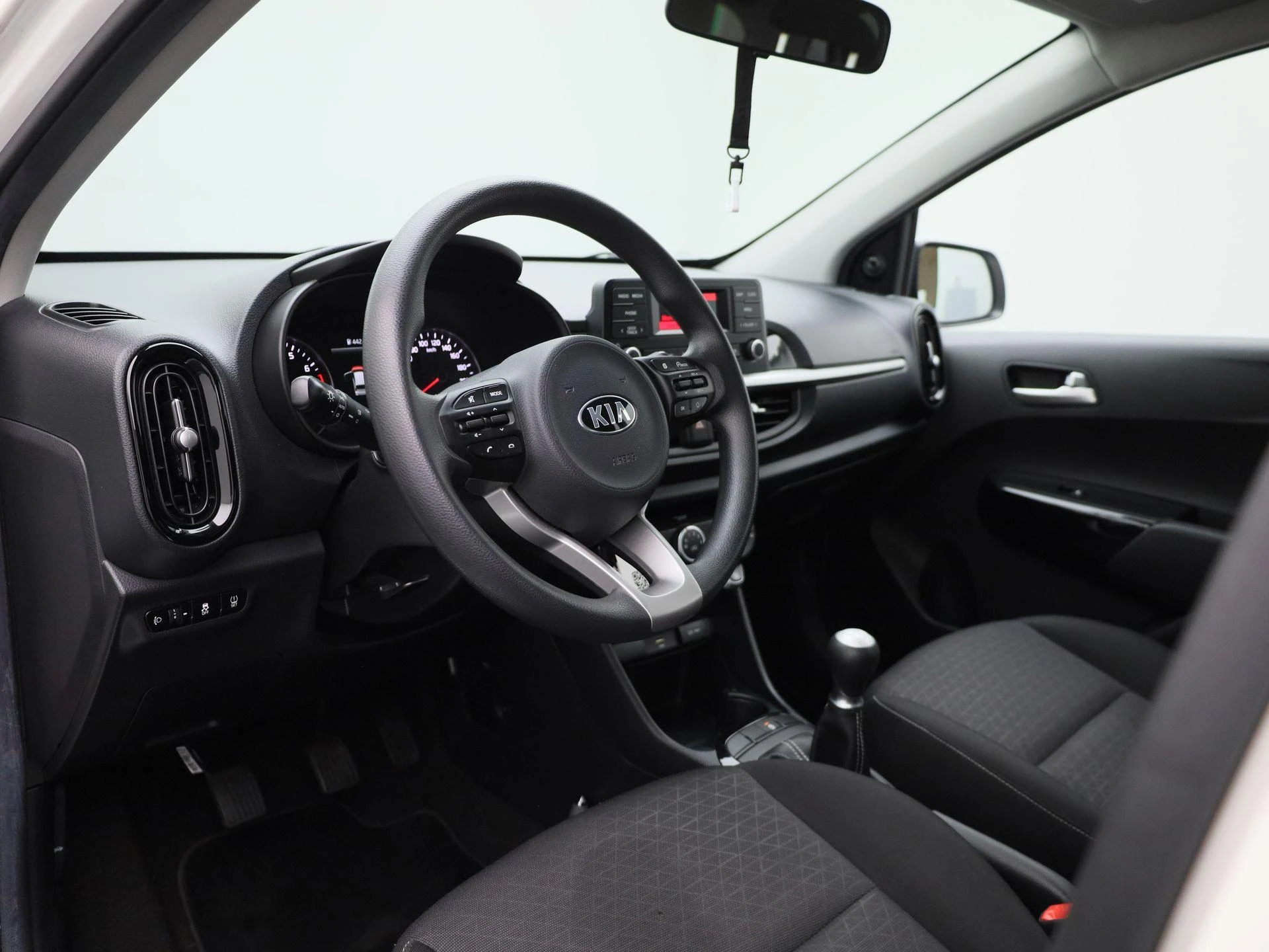 Kia-Picanto-image-24
