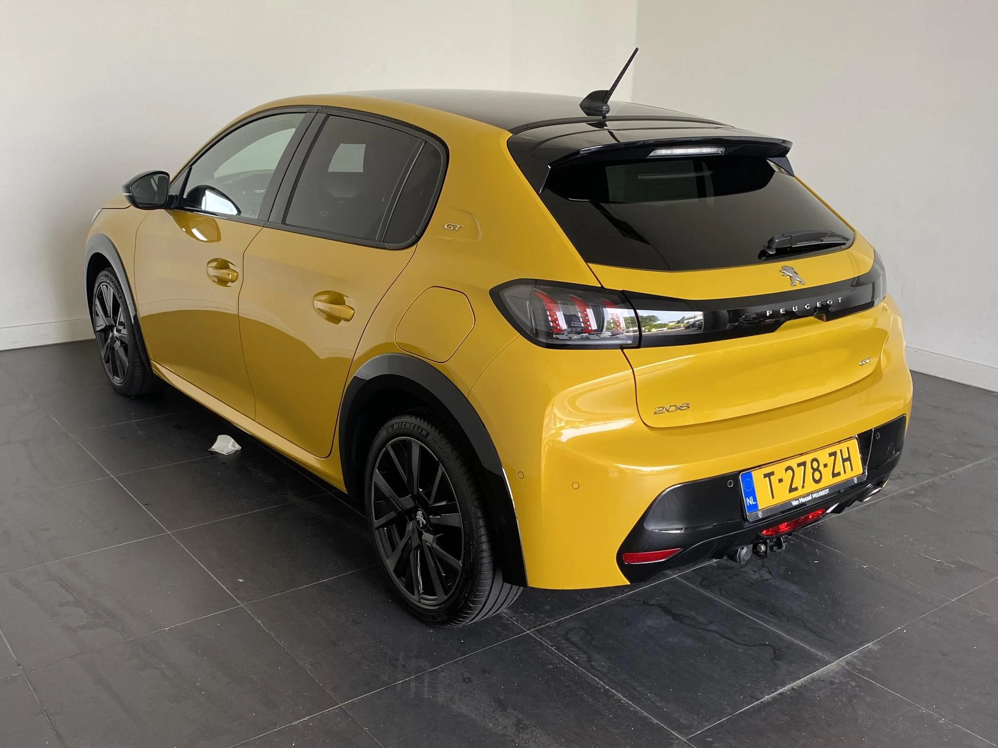 Peugeot-208-image-4