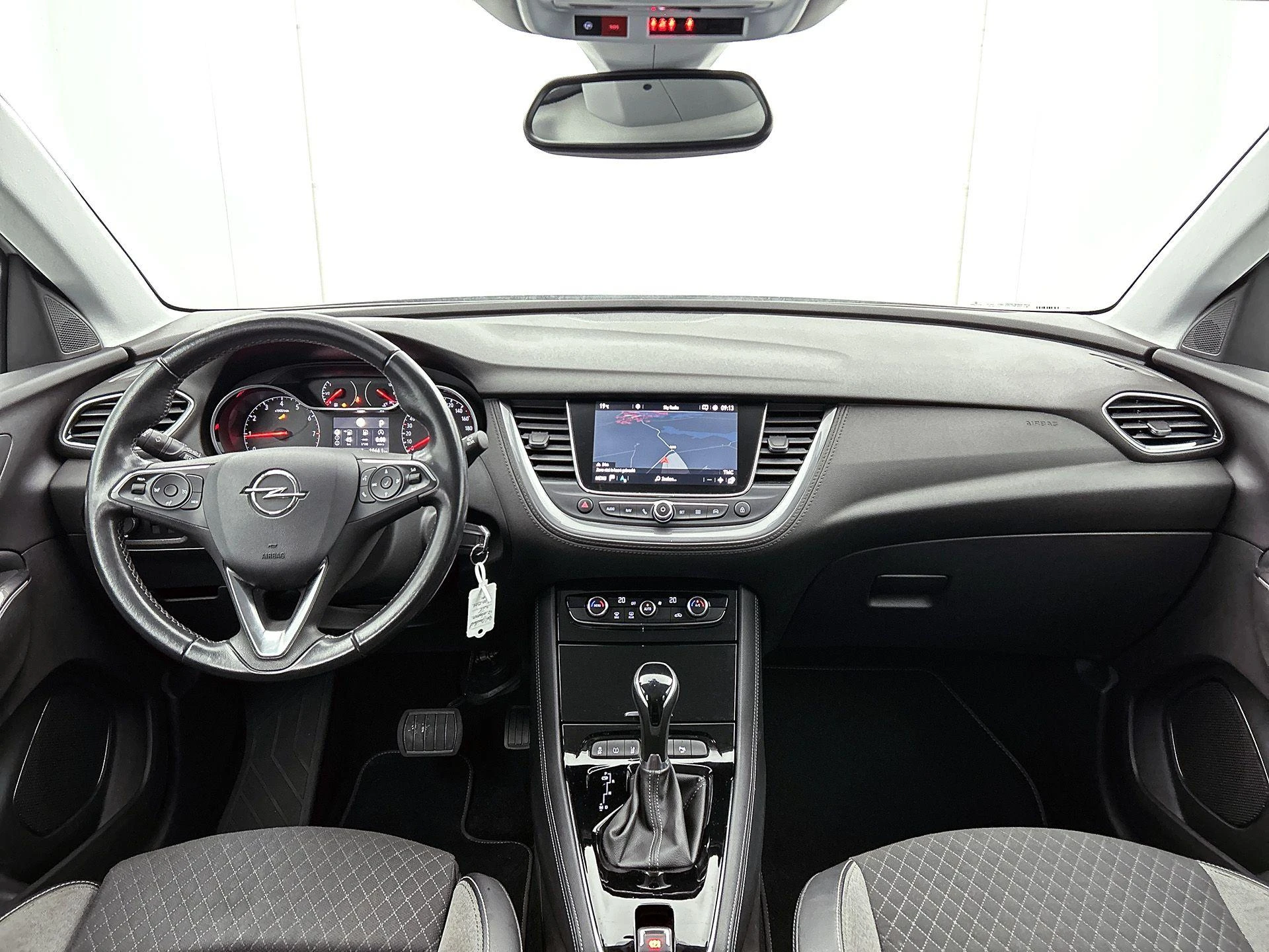 Opel-Grandland X-image-22