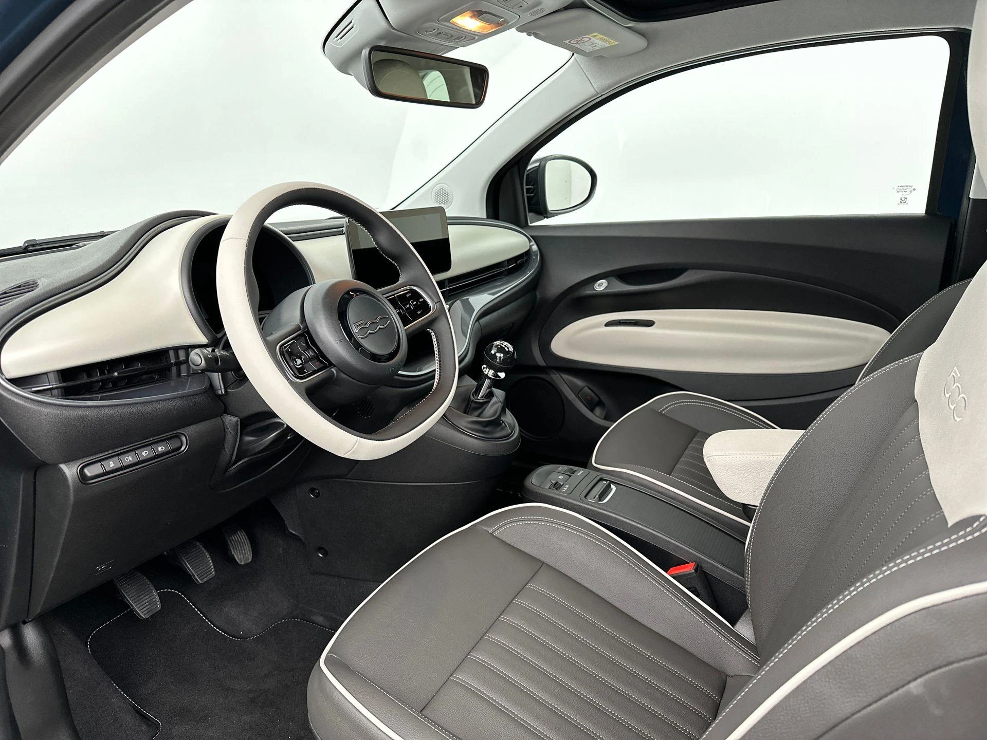 Fiat 500 Cabrio 1.0 Hybrid La Prima