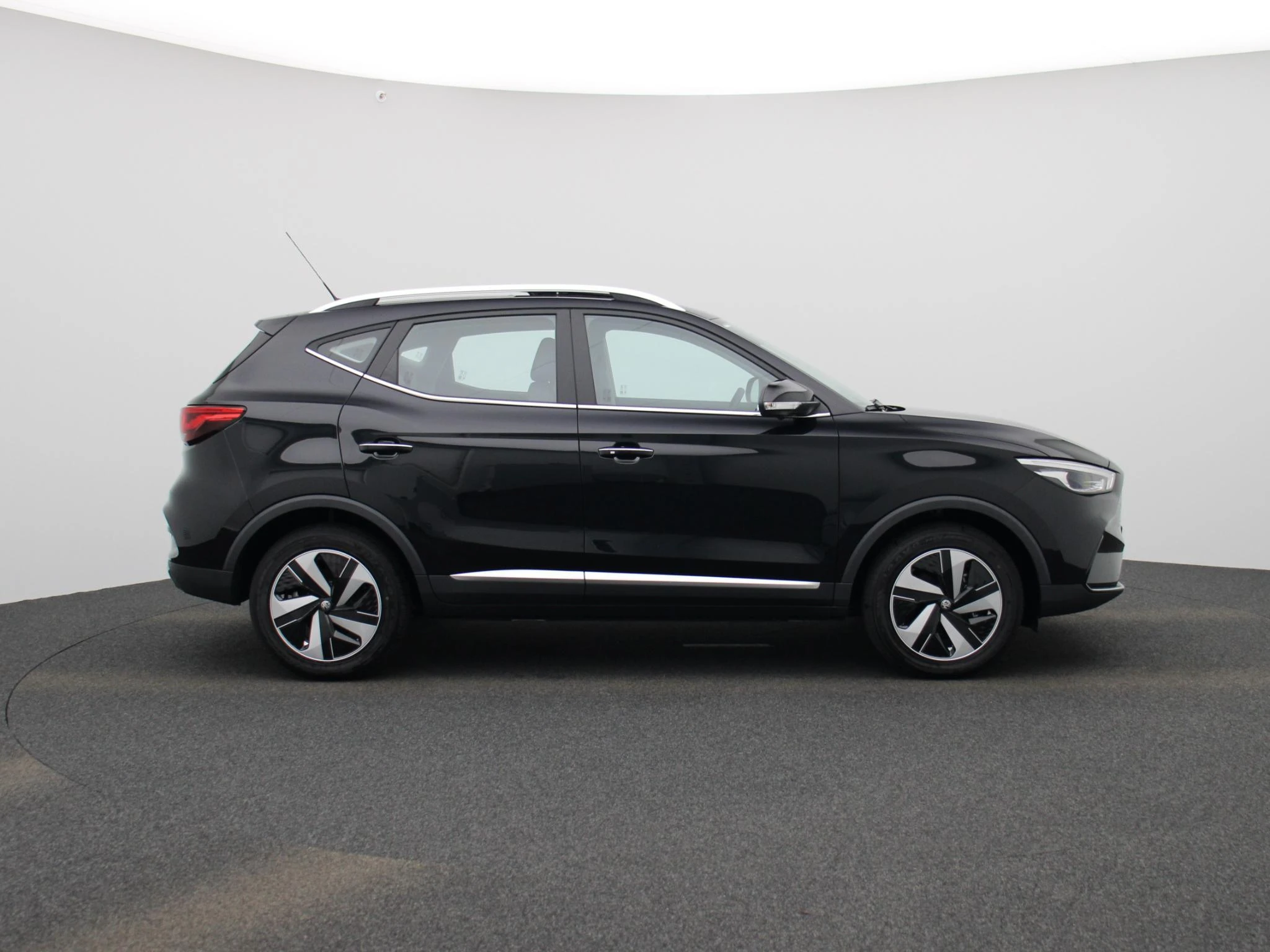 MG-ZS EV-image-5