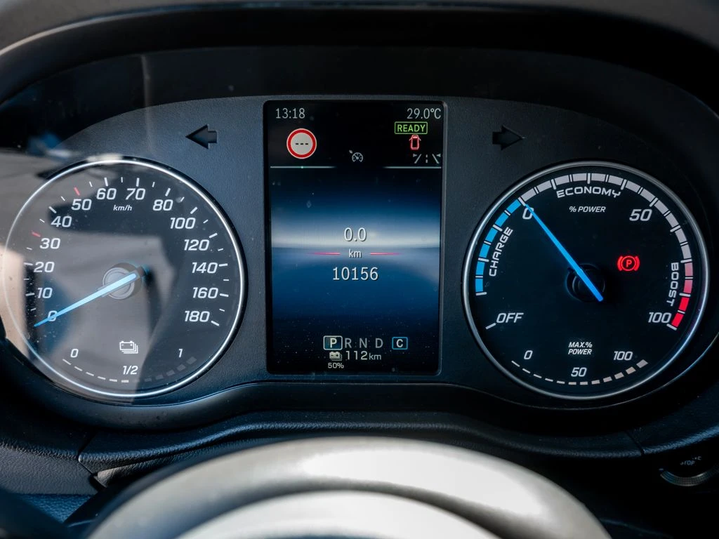 Mercedes-Benz-EQT 200-image-13