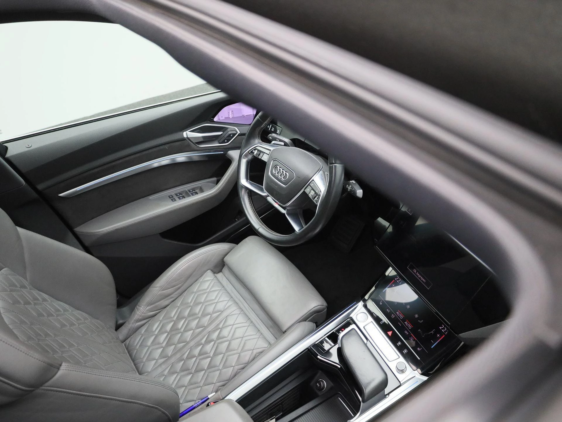 Audi-e-tron-image-39