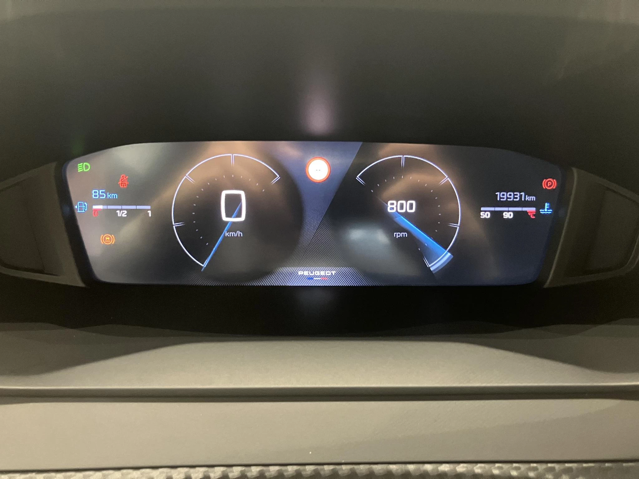 Peugeot-208-image-20
