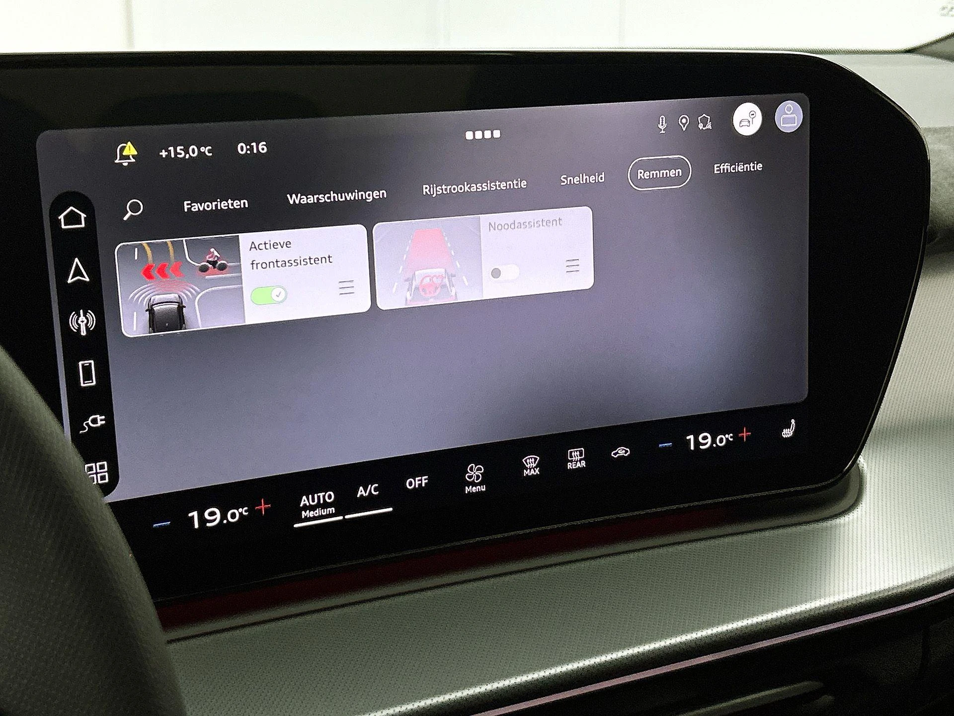 Audi-Q3-image-18