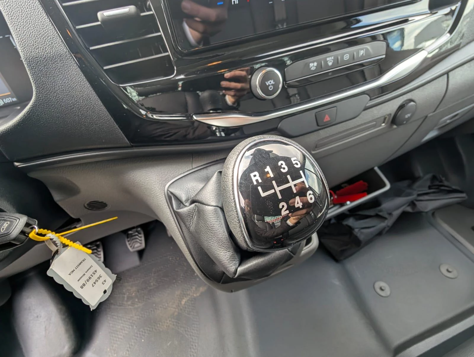 Ford-Transit-image-14