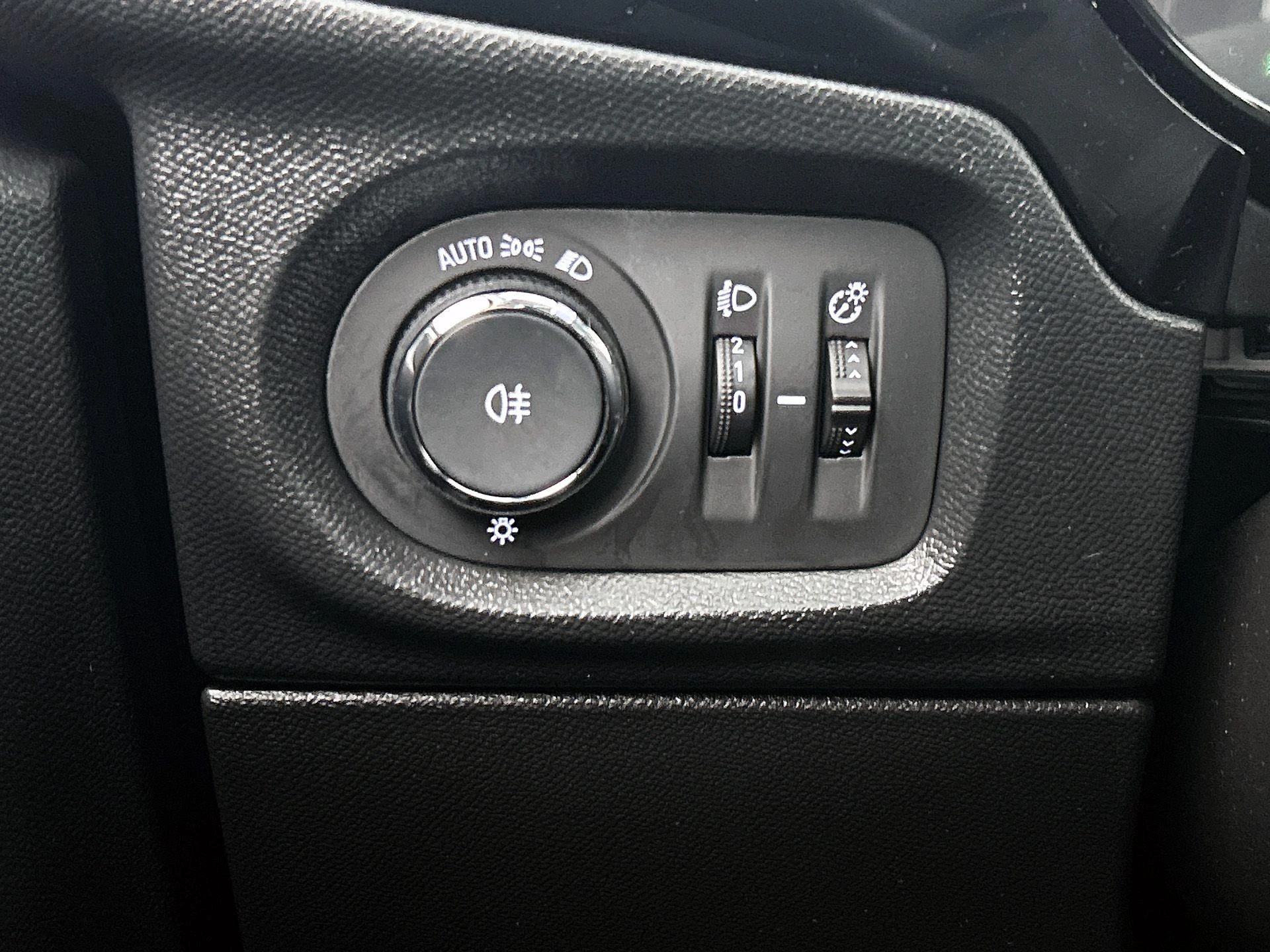 Opel-Corsa-image-18
