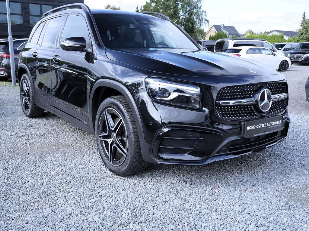 Mercedes-Benz-GLB 200 d-image-4