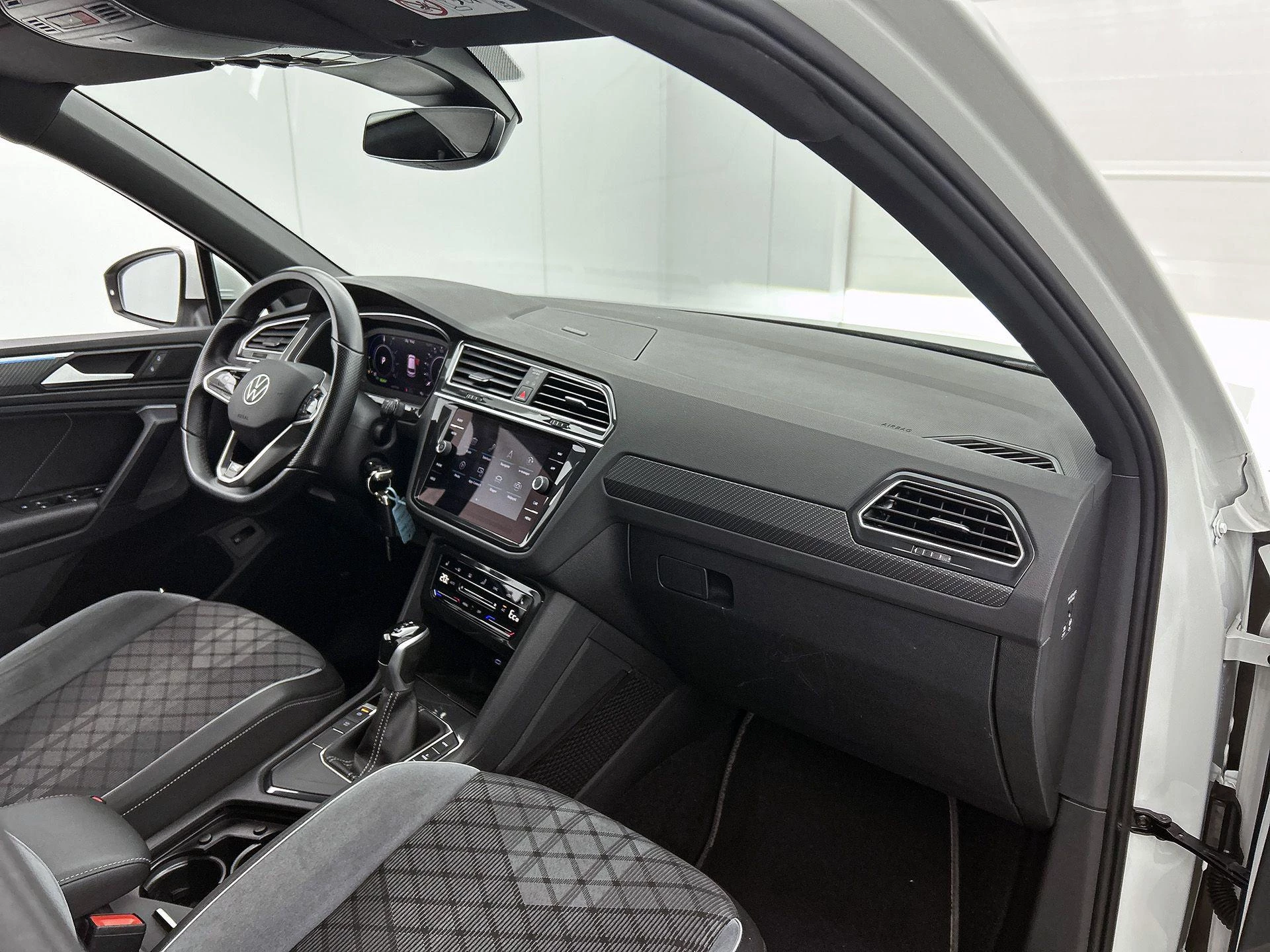 Volkswagen Tiguan 1.4 TSI eHybrid R-Line Business+