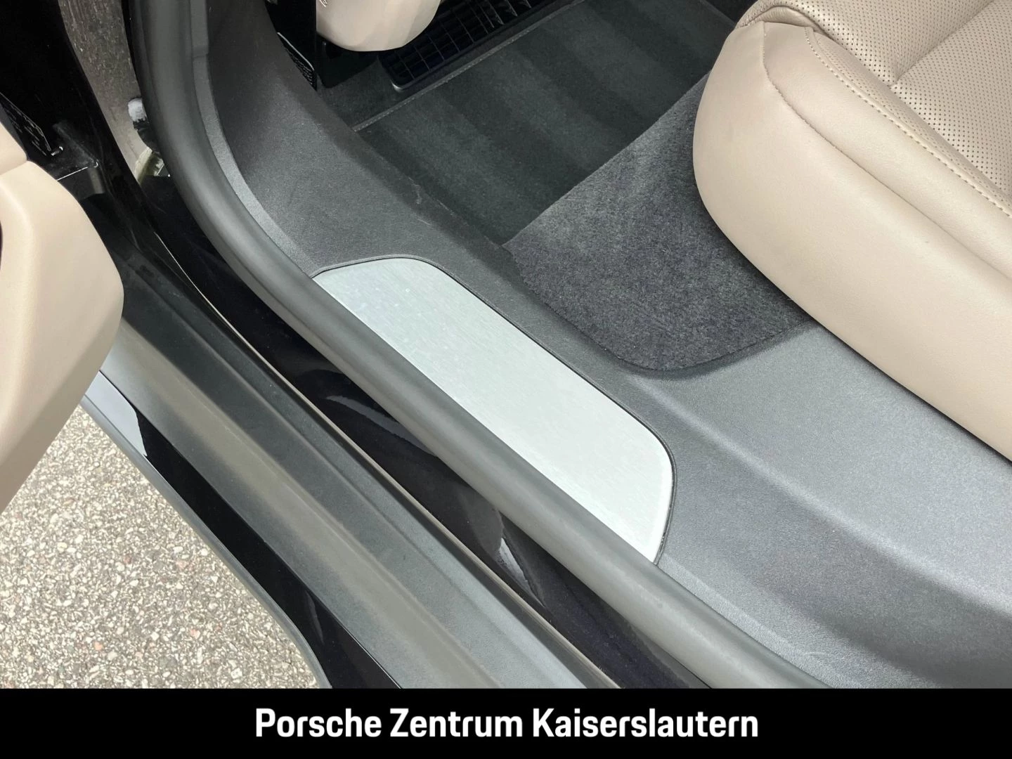 Porsche Taycan 4S Sport Turismo Burmester Surround-View -