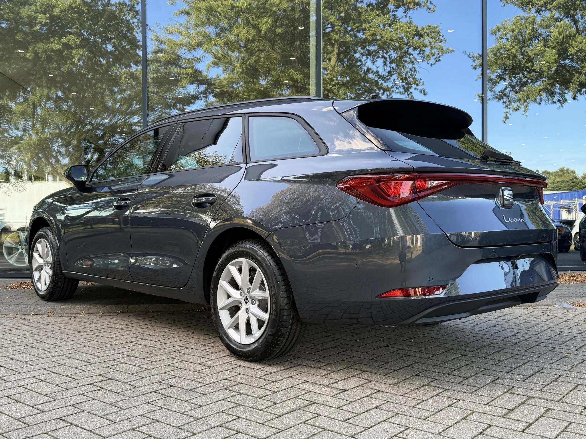 SEAT-Leon-image-2