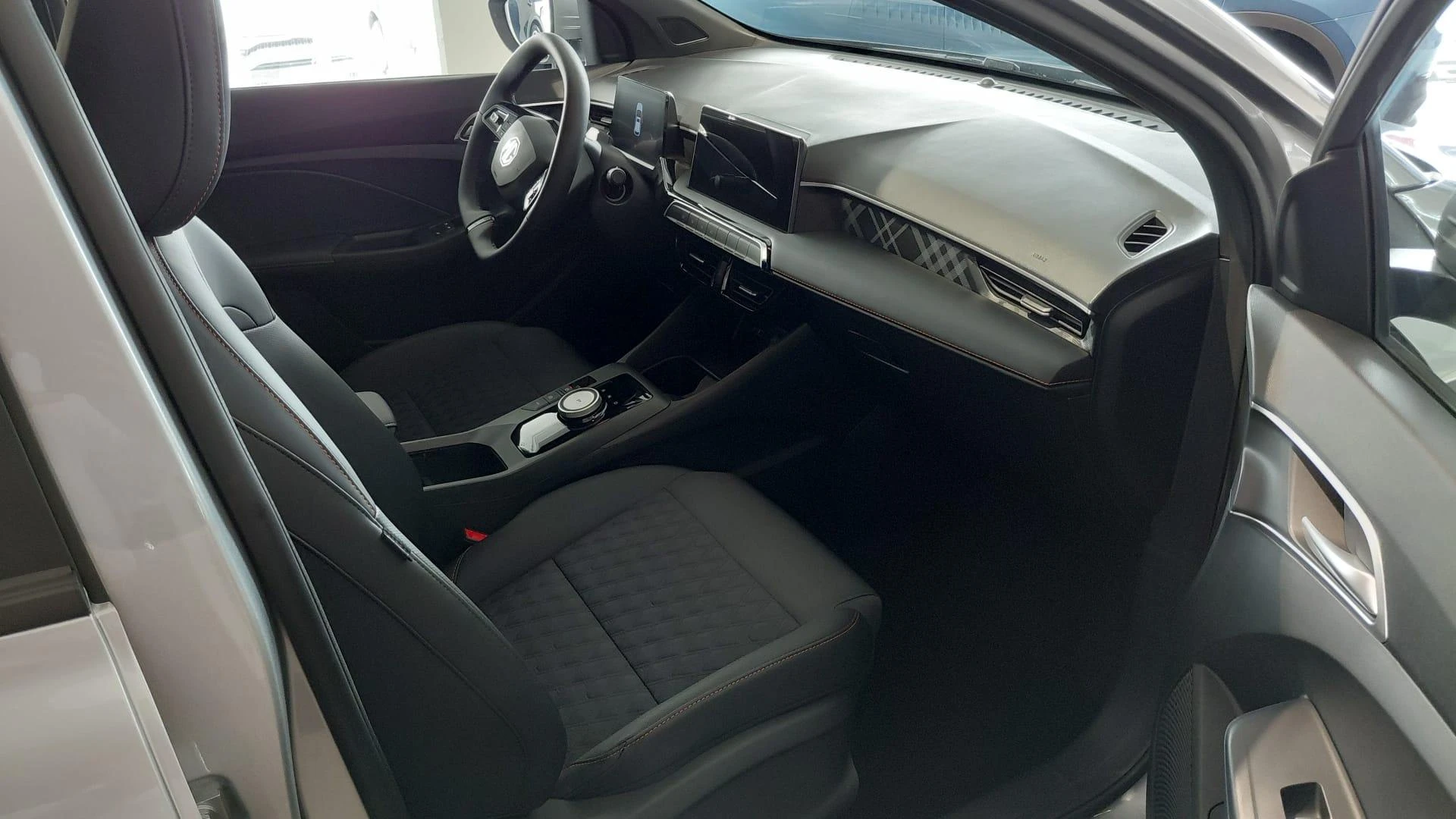 MG MG3 1.5 HEV LUXURY
