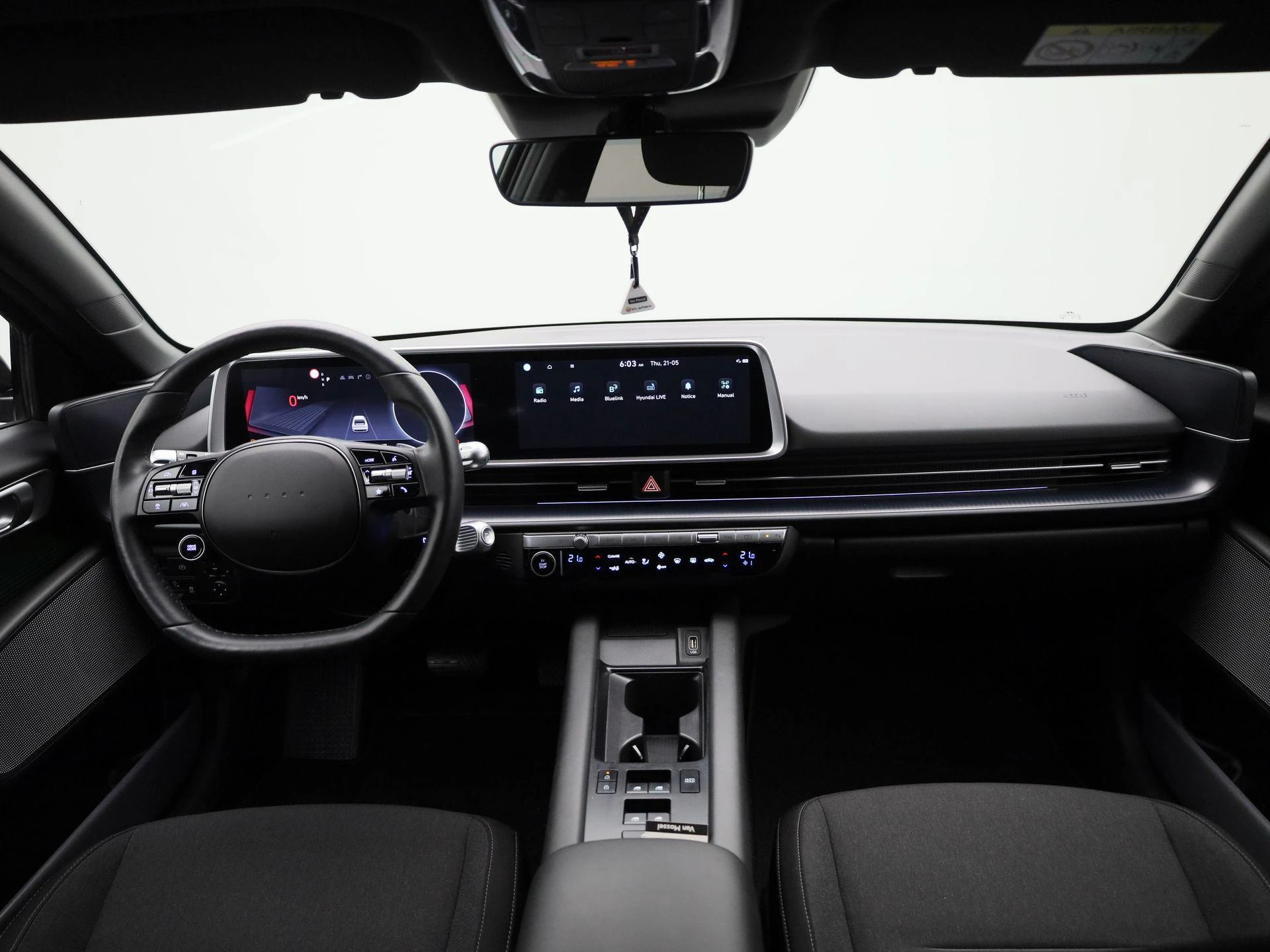 Hyundai-IONIQ 6-image-39