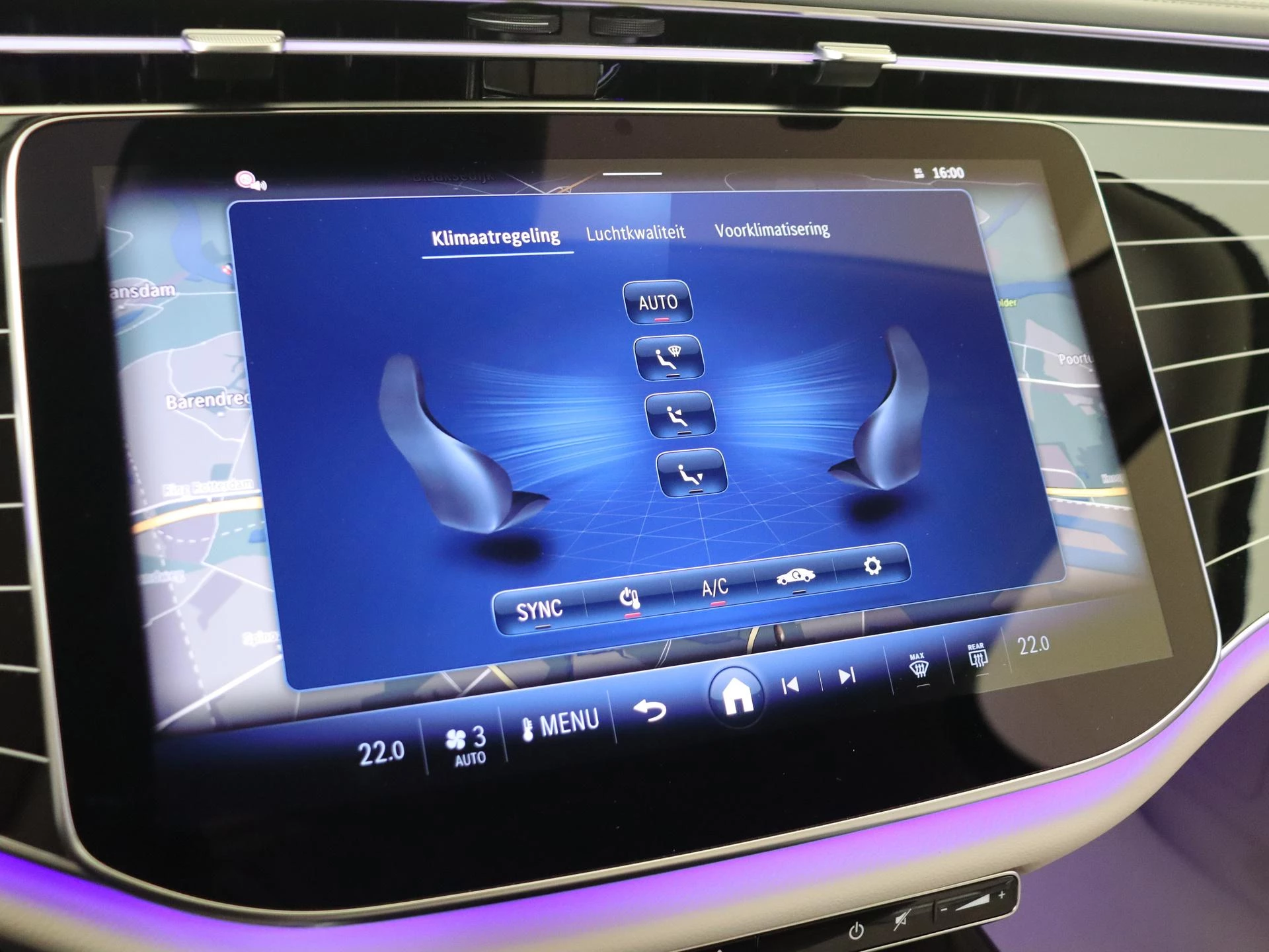 Mercedes-Benz-E-Klasse-image-22