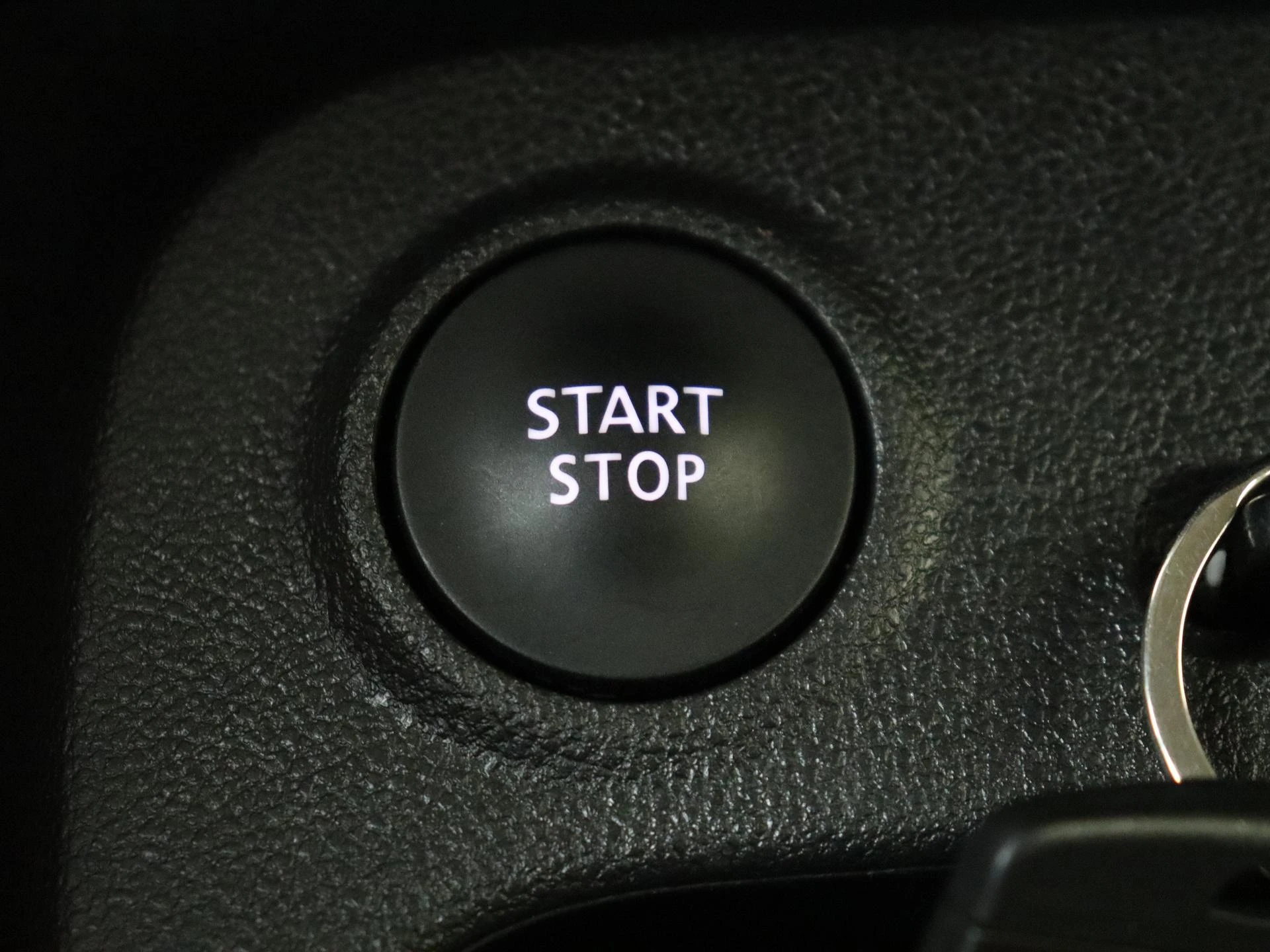 Renault-Captur-image-19