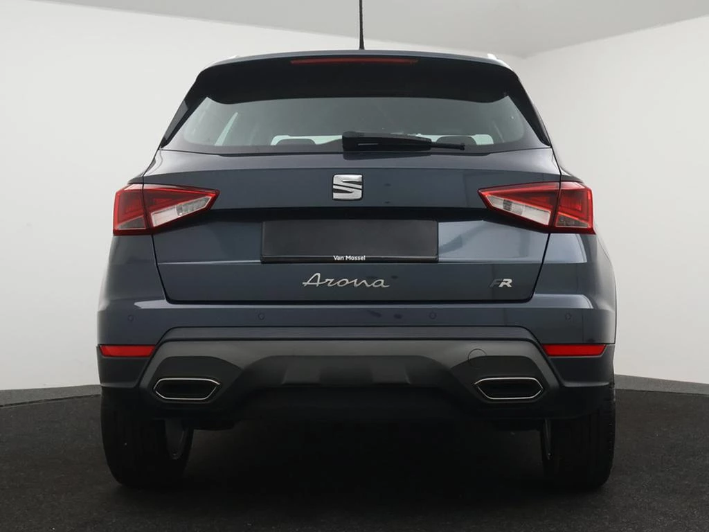 SEAT-Arona-image-5