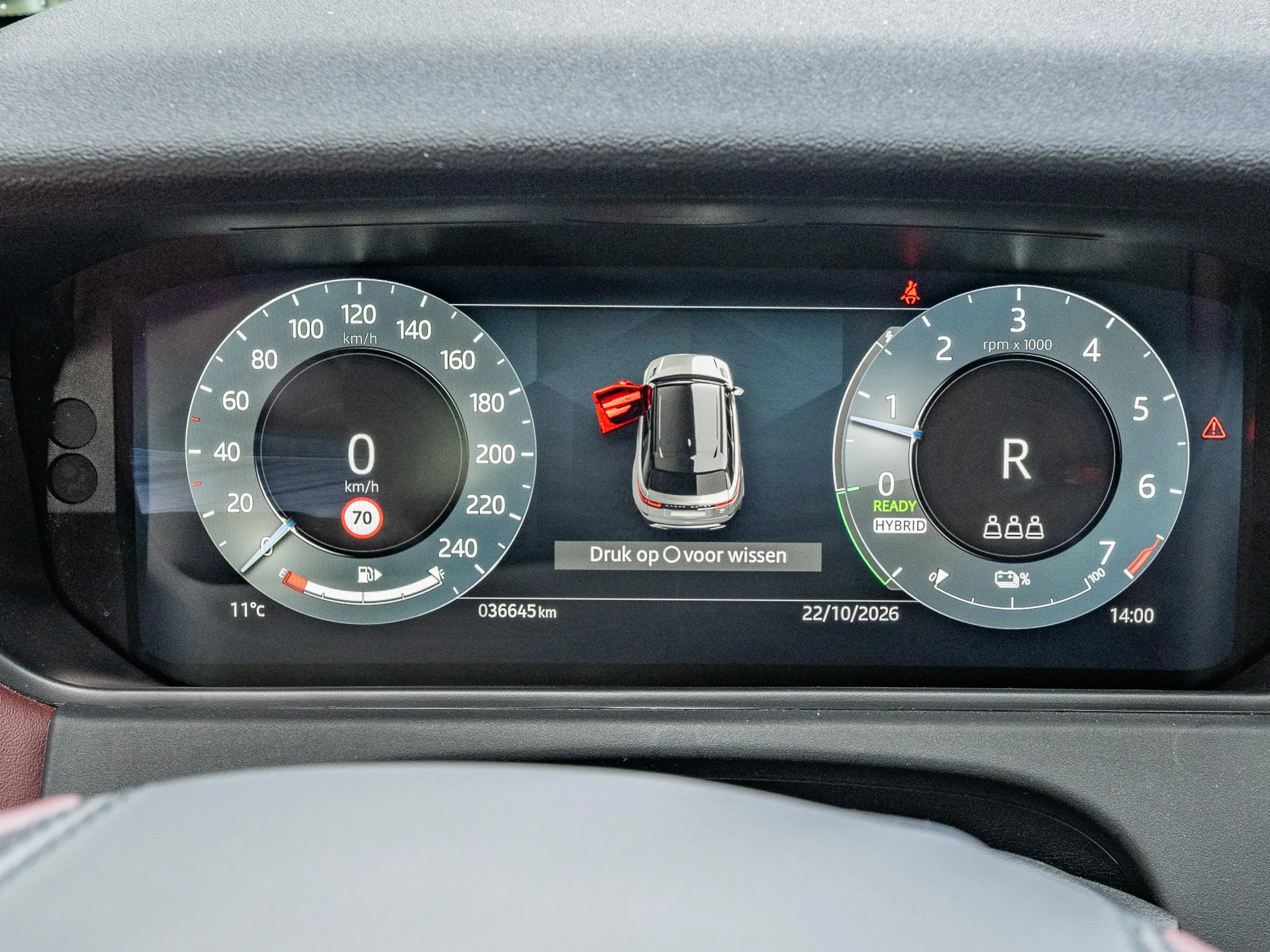 Land Rover-Range Rover Velar-image-16
