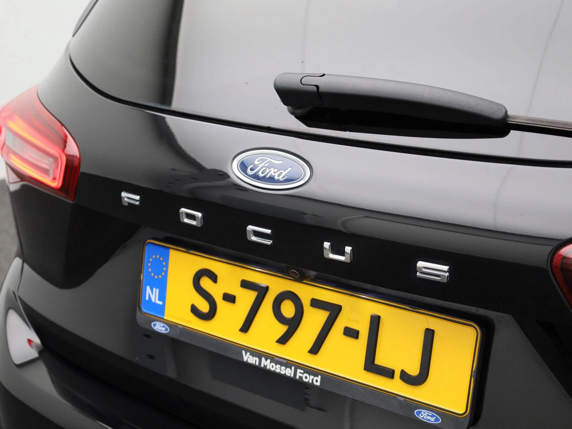 Ford Focus Wagon 1.0 EcoBoost Hybrid ST Line Style