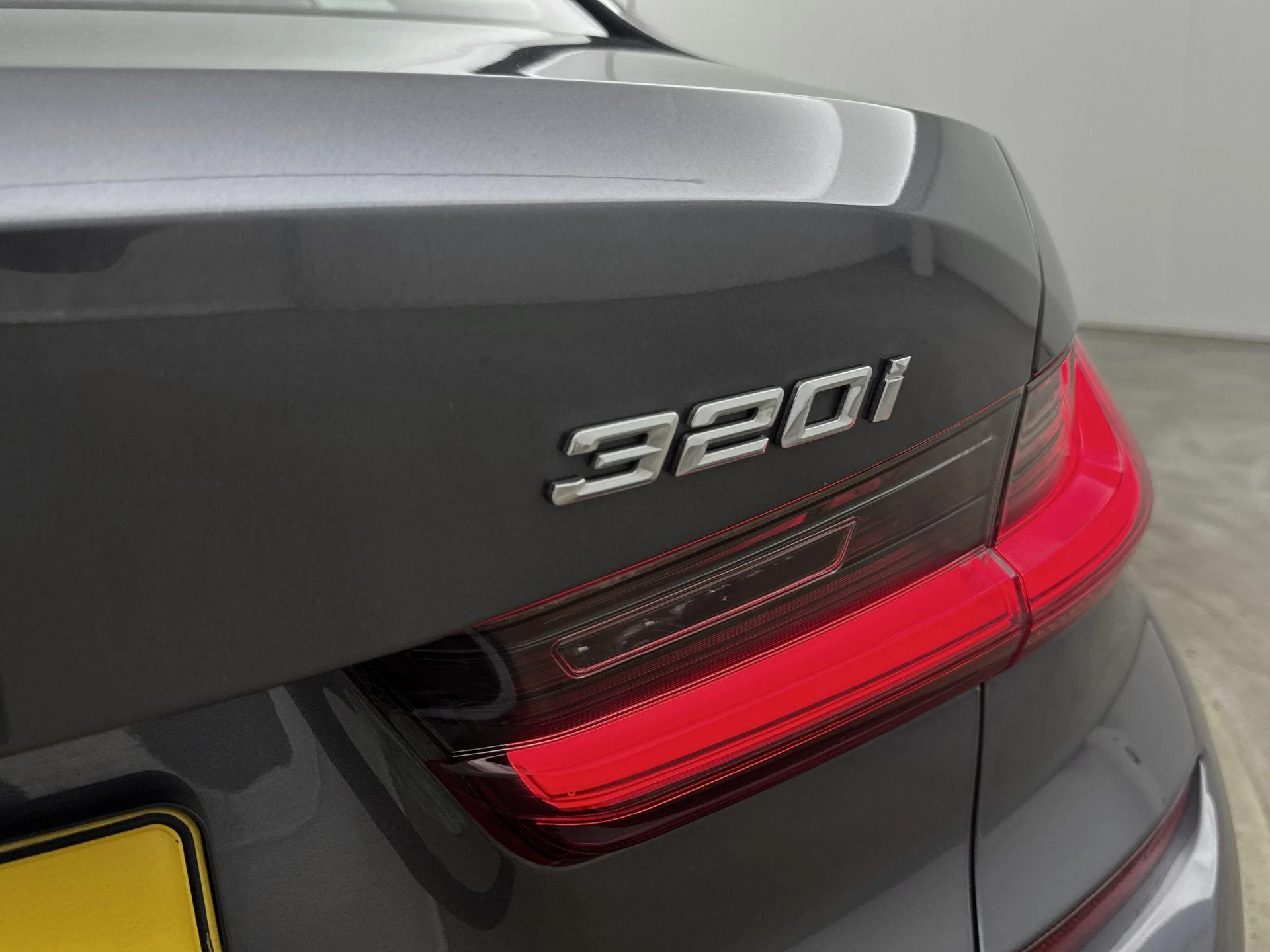 BMW-3 Serie-image-21