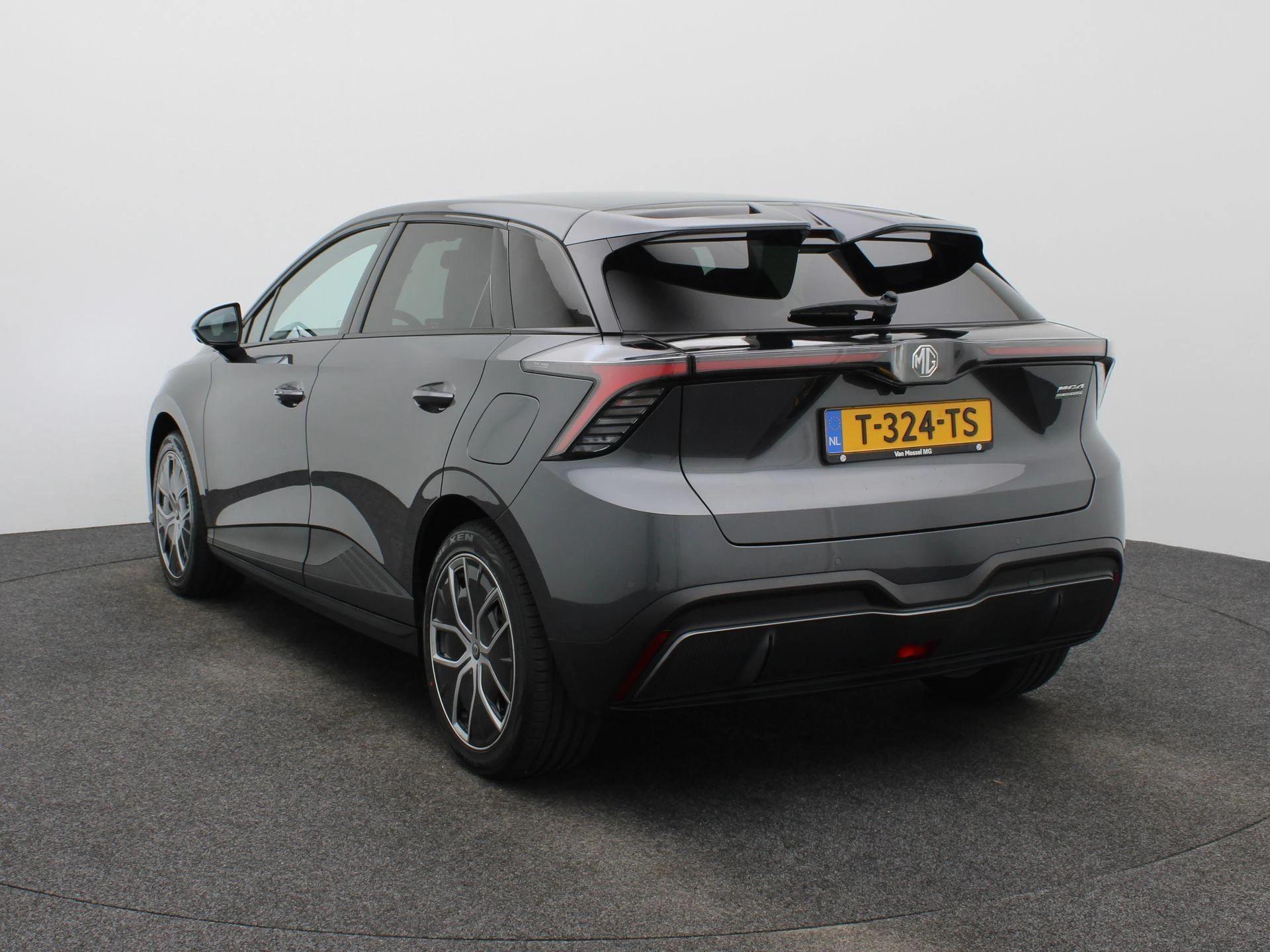 MG-MG4 EV-image-1