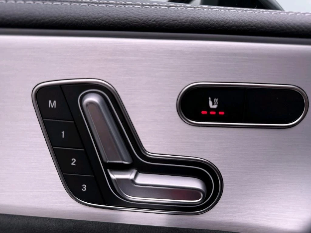 Mercedes-Benz-CLA-image-3
