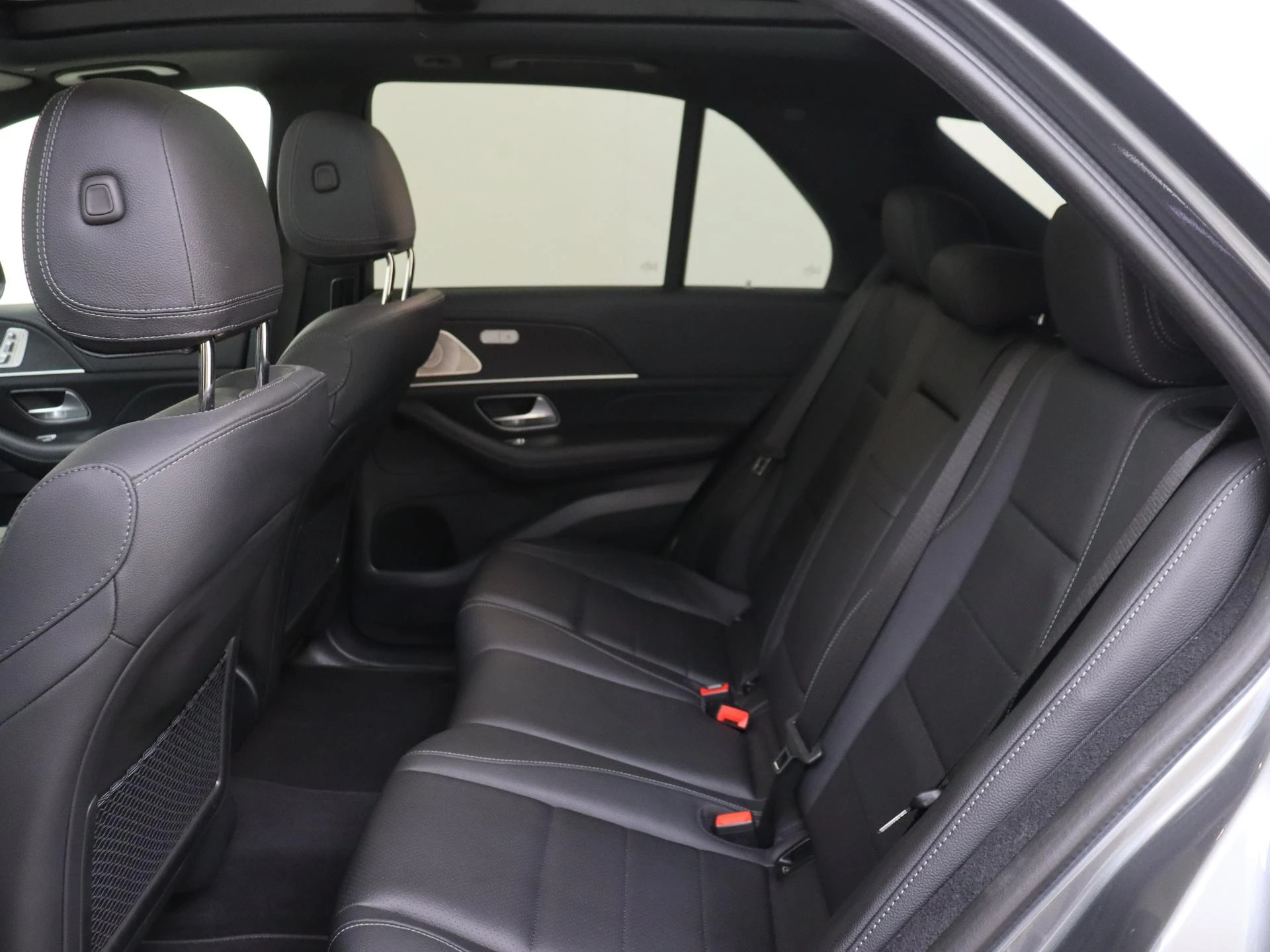 Mercedes-Benz-GLE-image-15