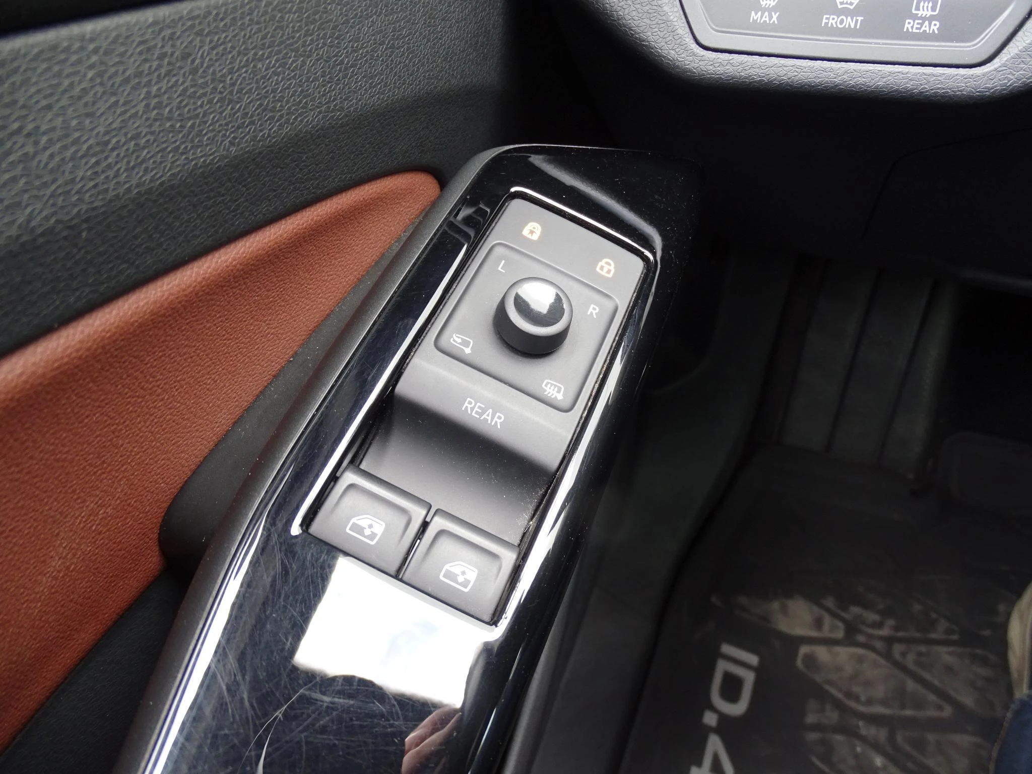 Volkswagen-ID.4-image-22