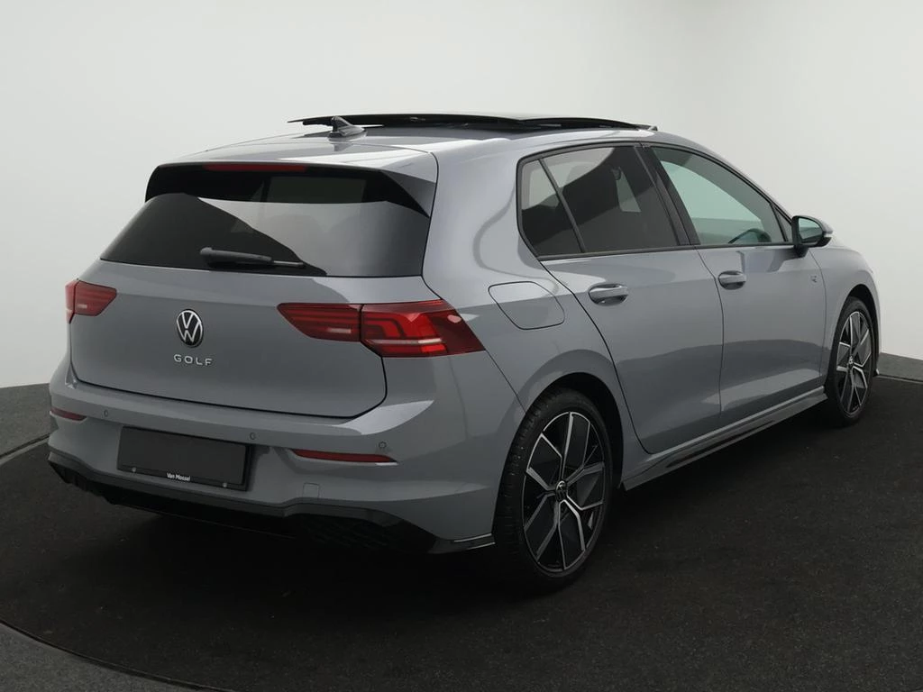 Volkswagen-Golf-image-1