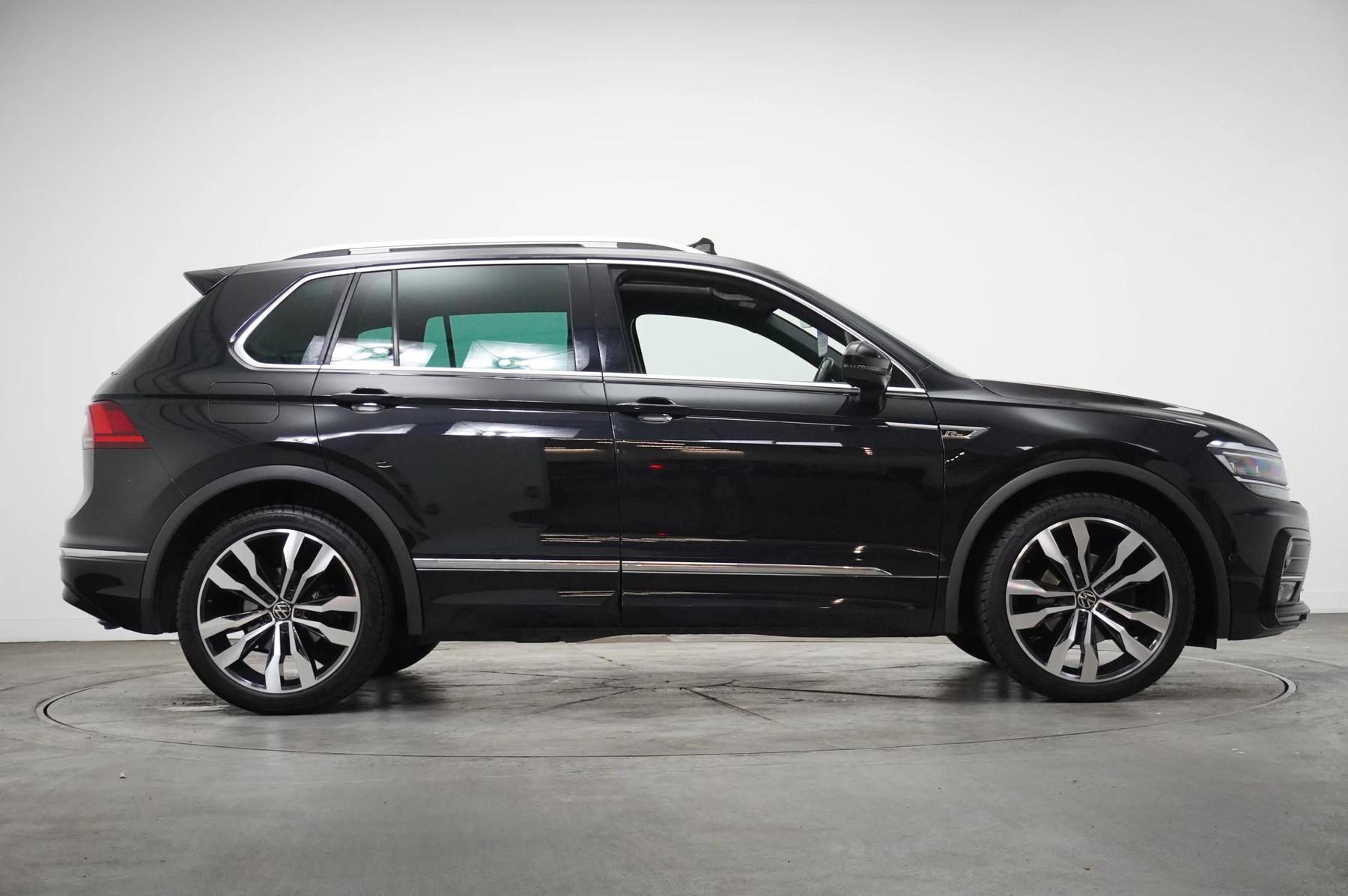 Volkswagen Tiguan 1.5 TSi EVO 150 R-Line Tech 5dr DSG