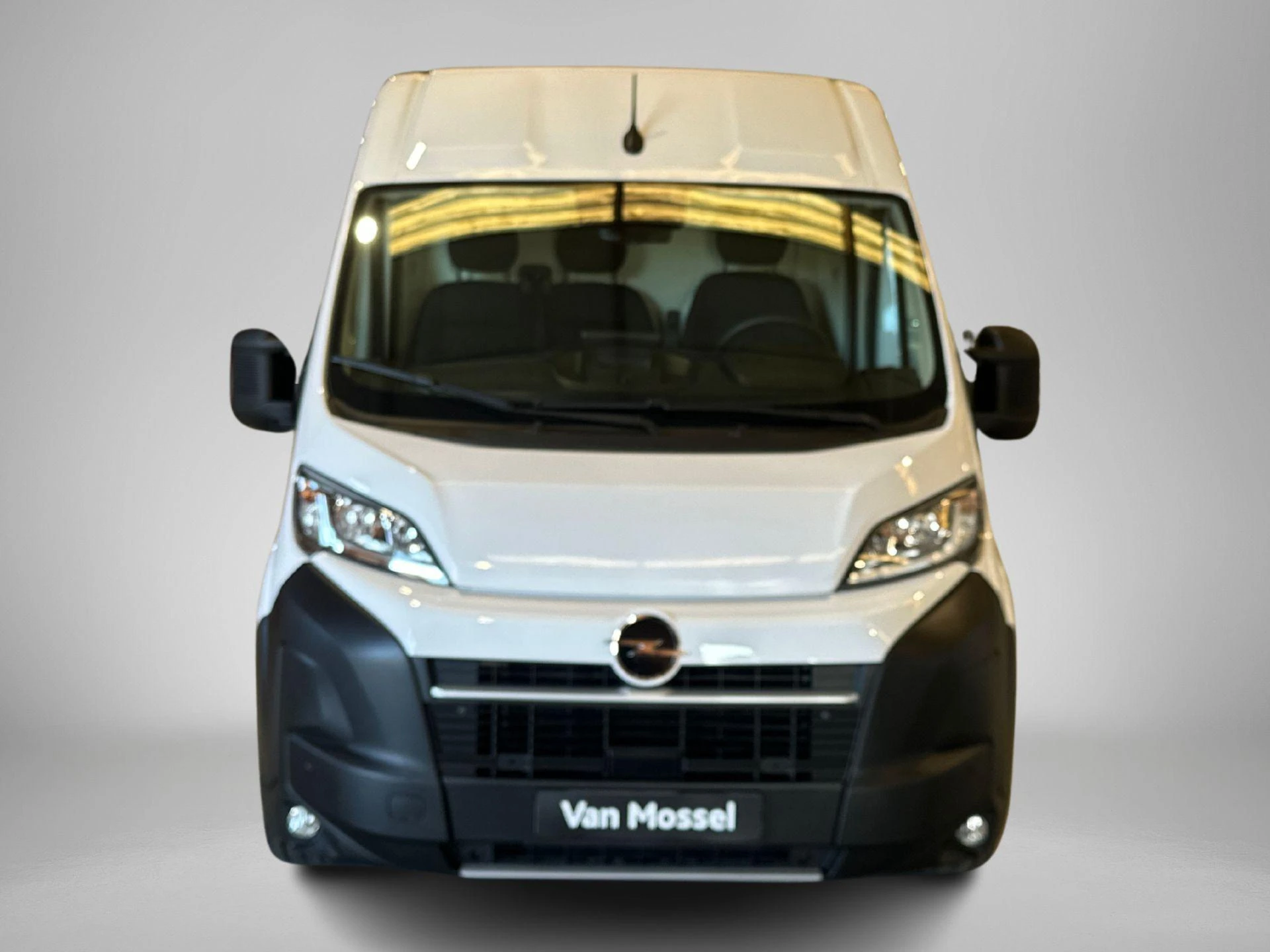 Opel-Movano-image-4