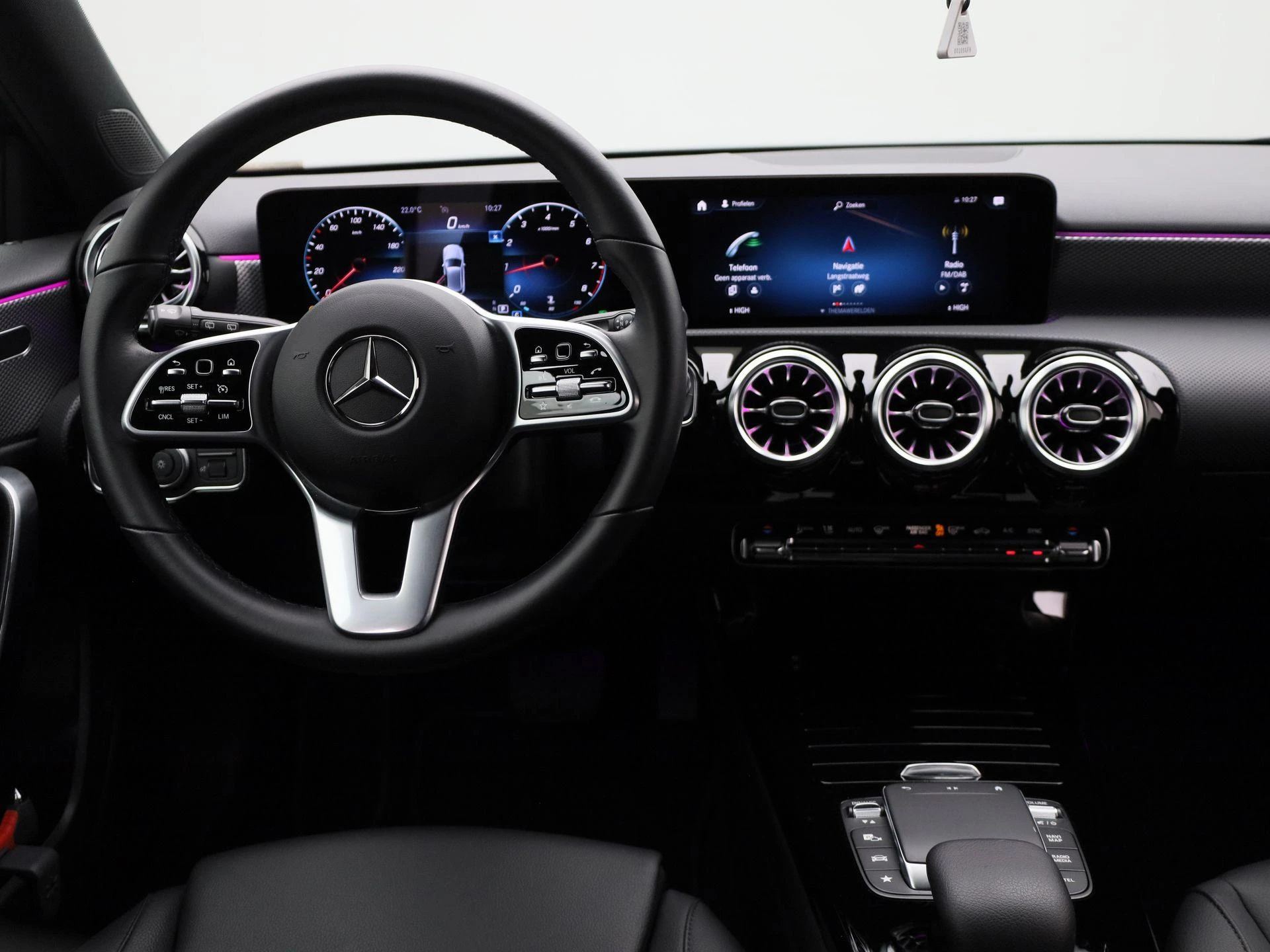 Mercedes-Benz-A-Klasse-image-6