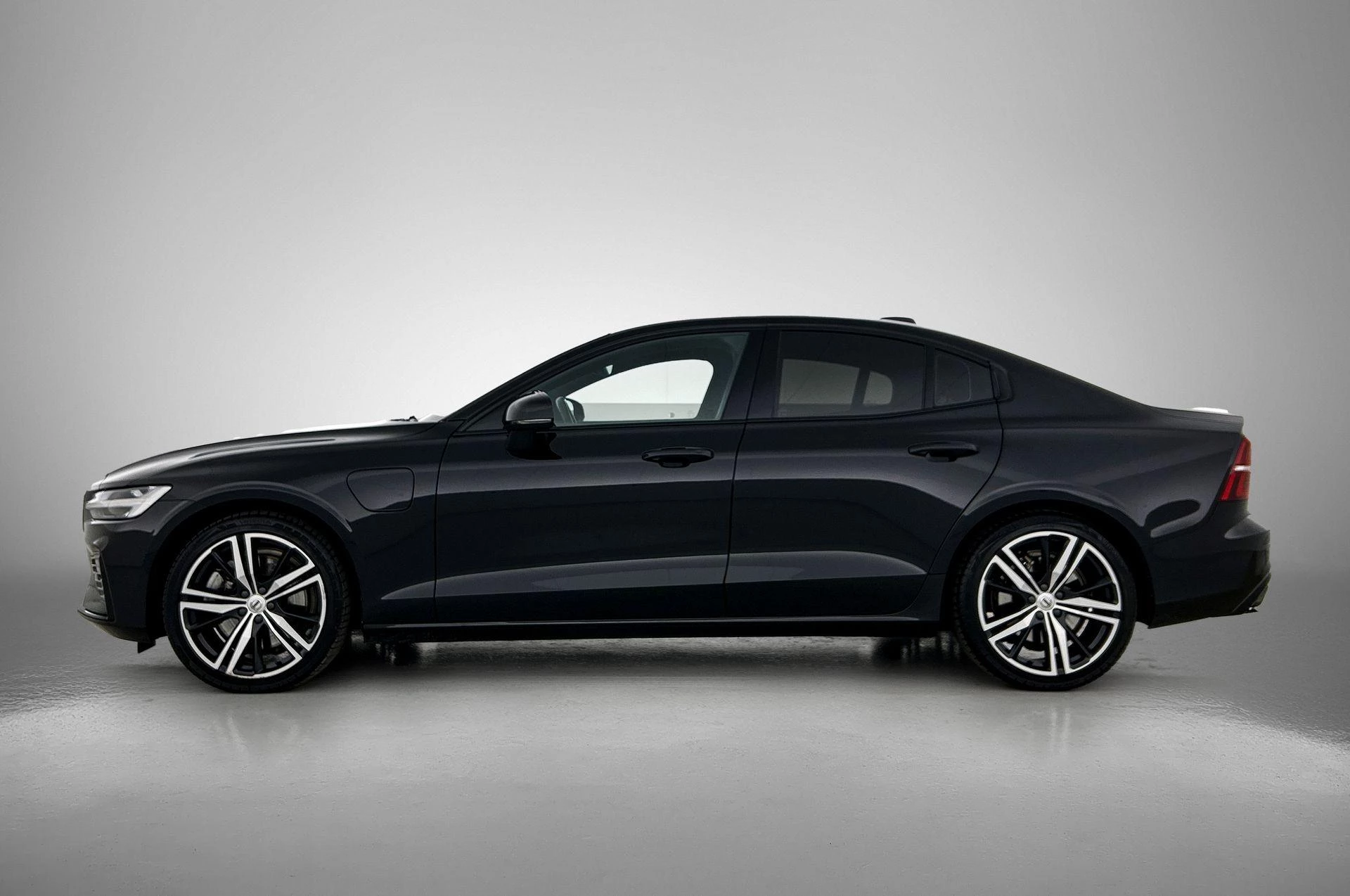 Volvo S60 2.0 Recharge T6 AWD R-Design
