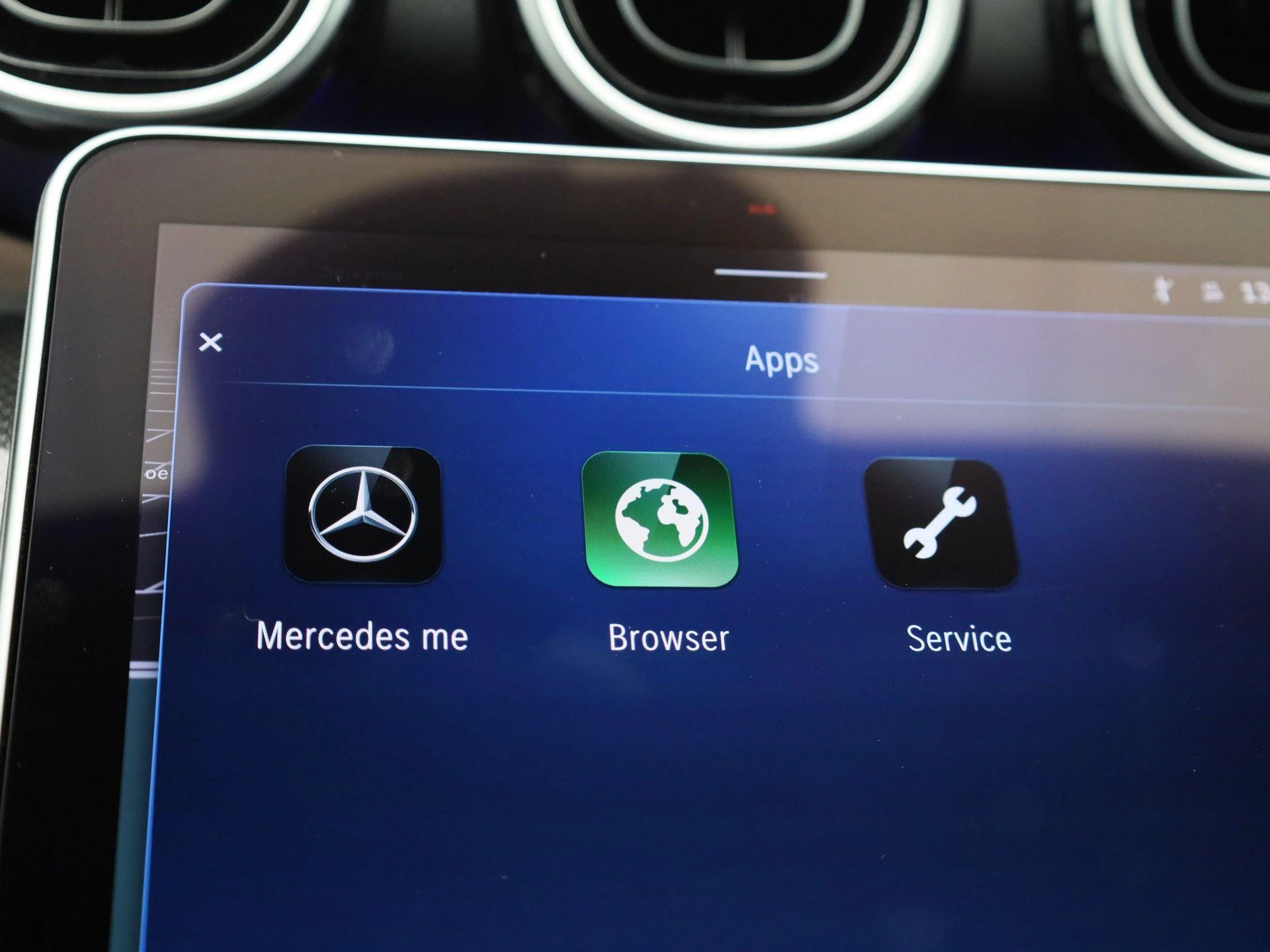 Mercedes-Benz-C-Klasse-image-25