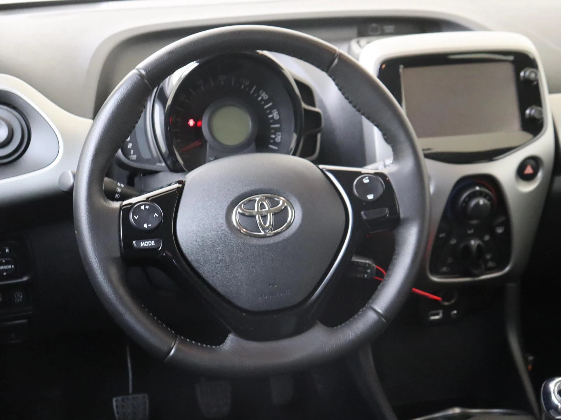 Toyota Aygo 1.0 VVT-i x-play