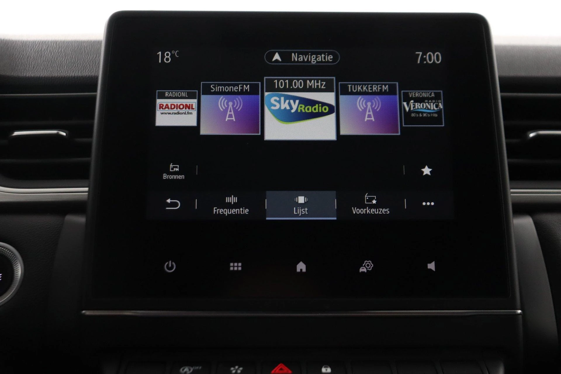 Renault-Captur-image-11