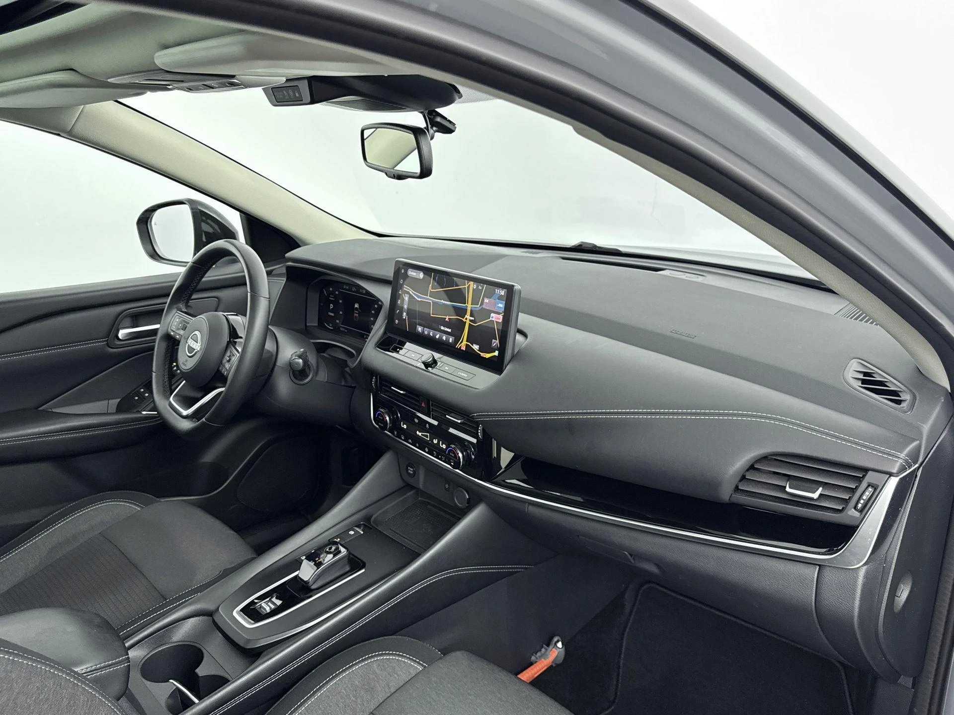Nissan-QASHQAI-image-25