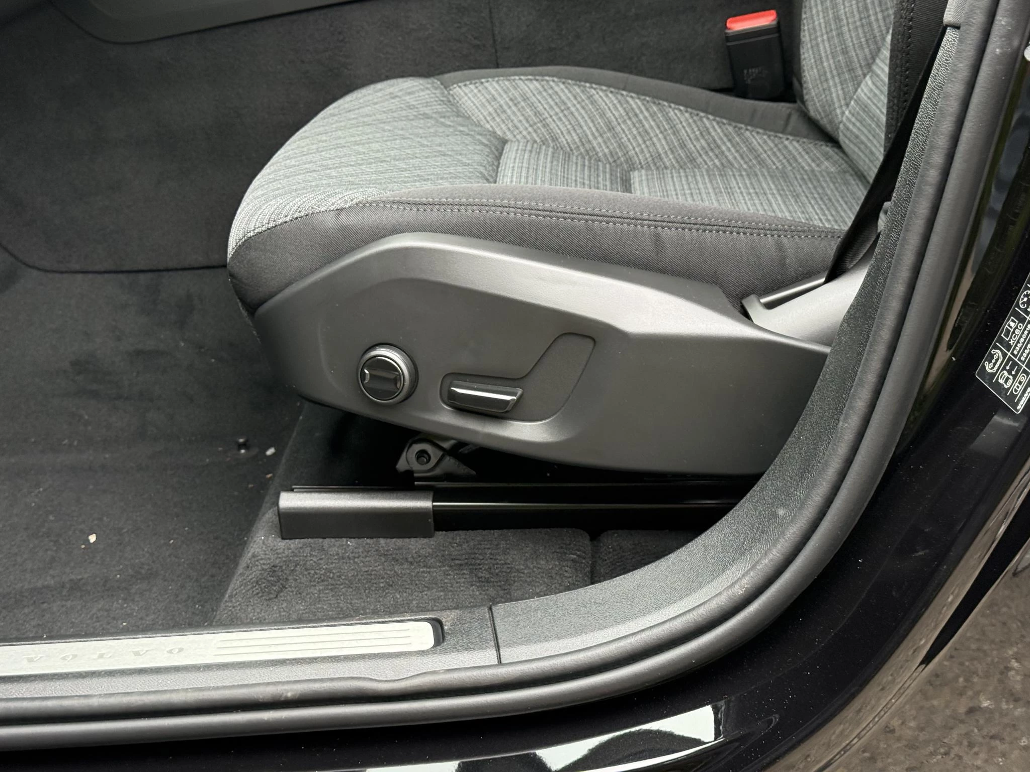 Volvo-XC60-image-13