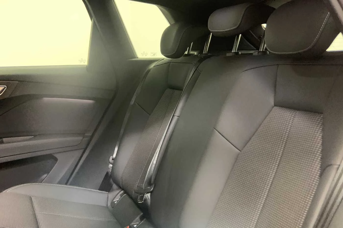 Audi-Q4 e-tron-image-9