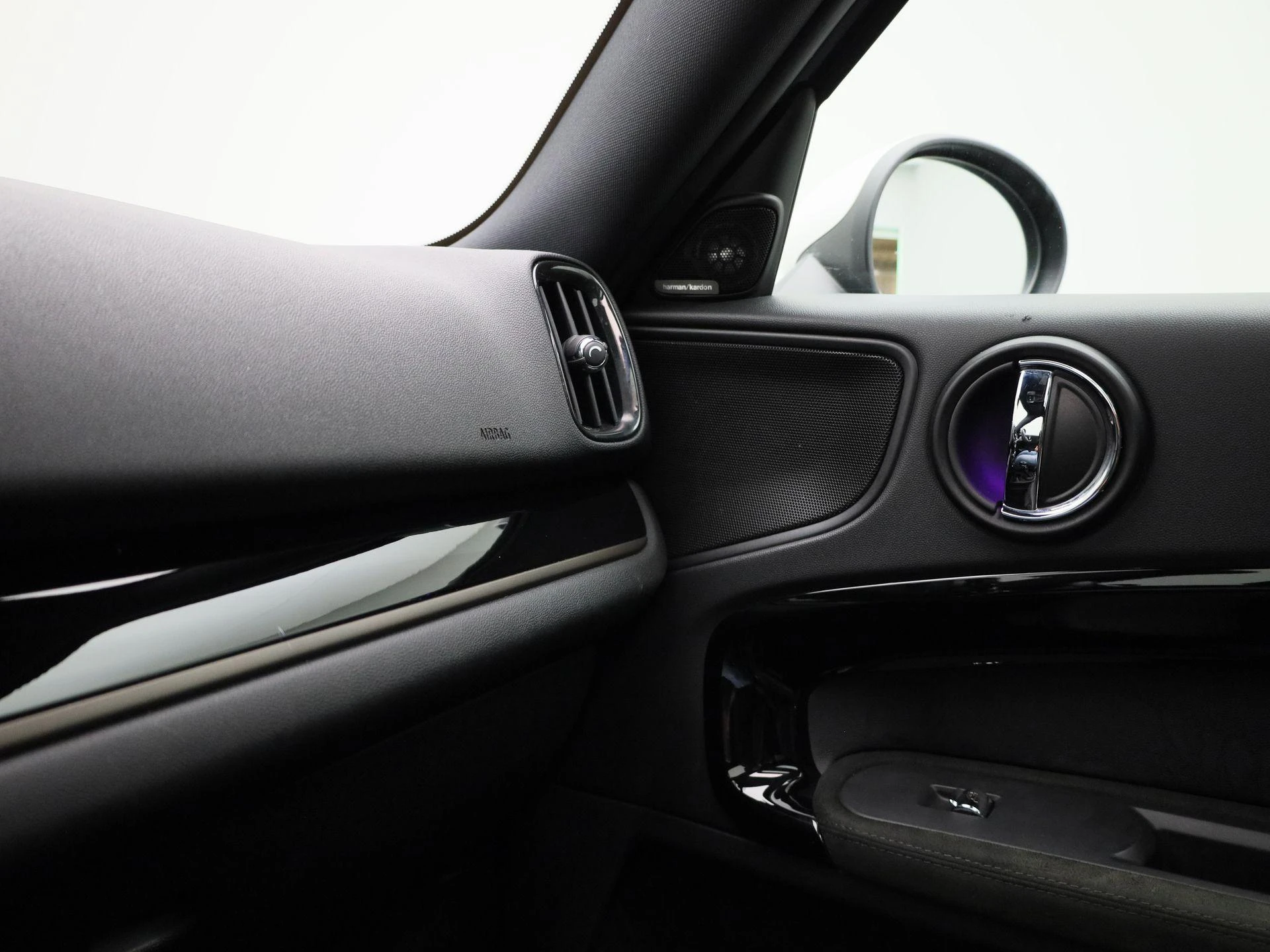 MINI-Countryman-image-32