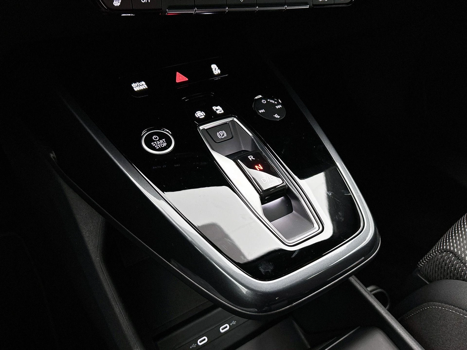 Audi-Q4 Sportback e-tron-image-24