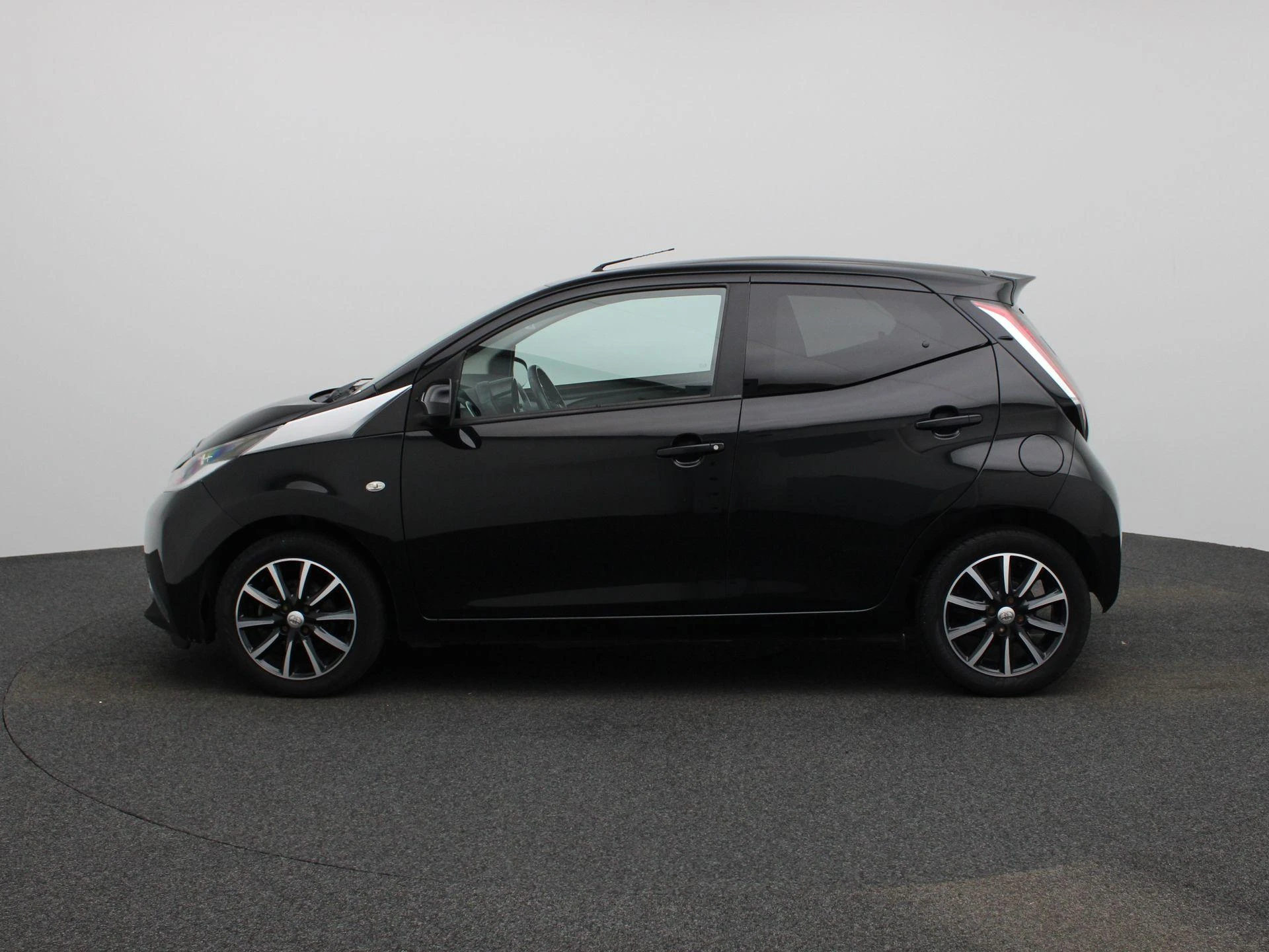 Toyota-Aygo-image-3