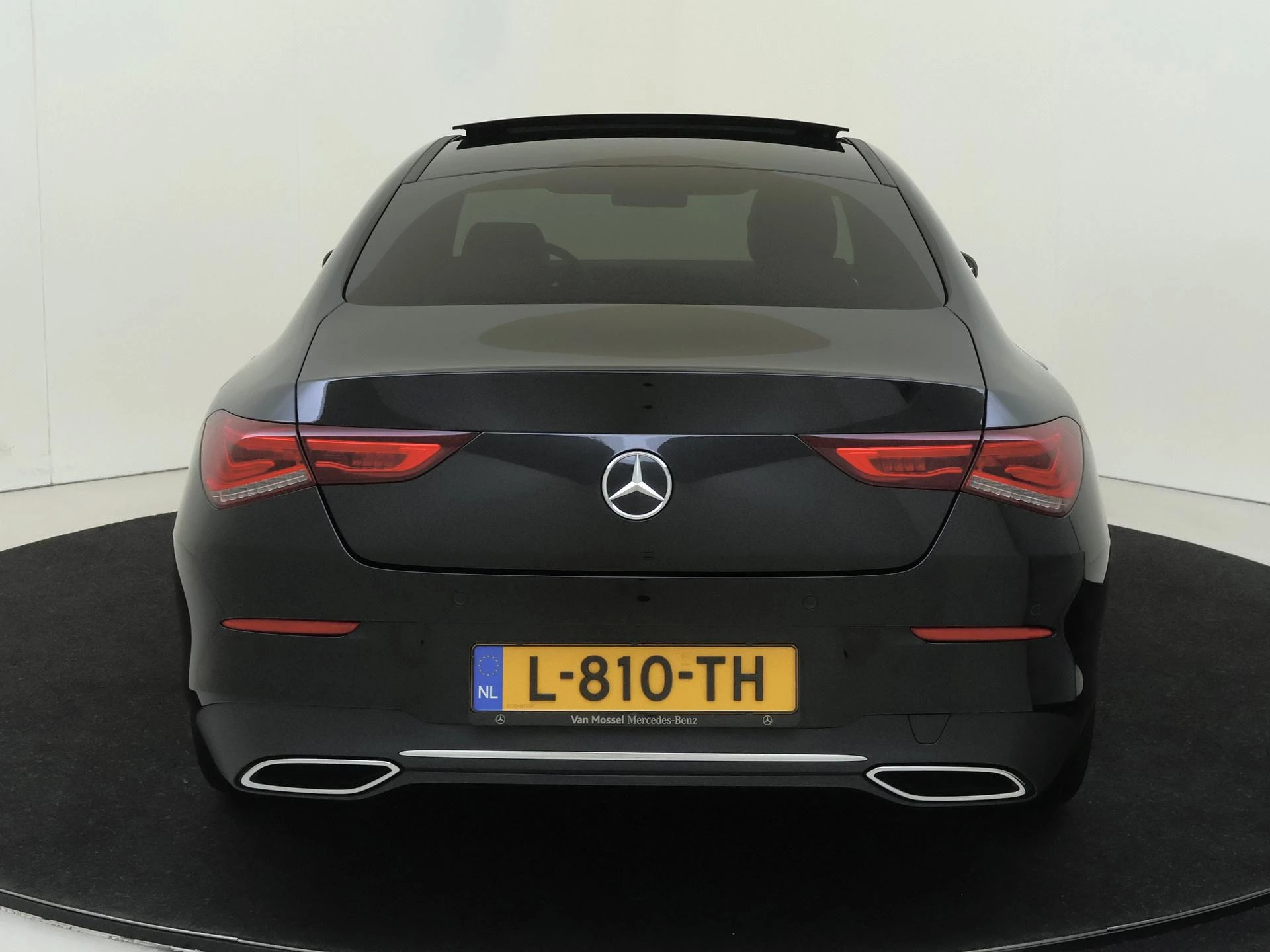 Mercedes-Benz CLA 180 Business Solution Luxury