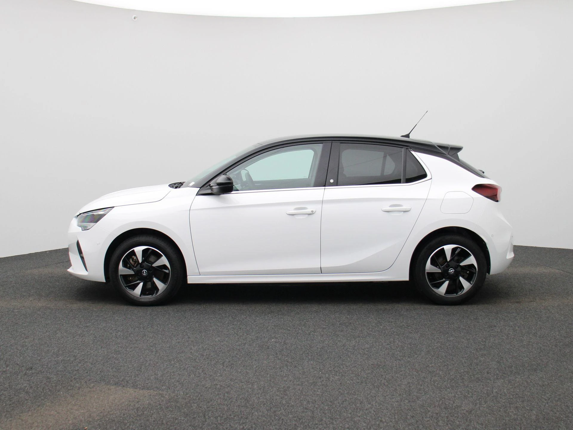 Opel-Corsa-e-image-3